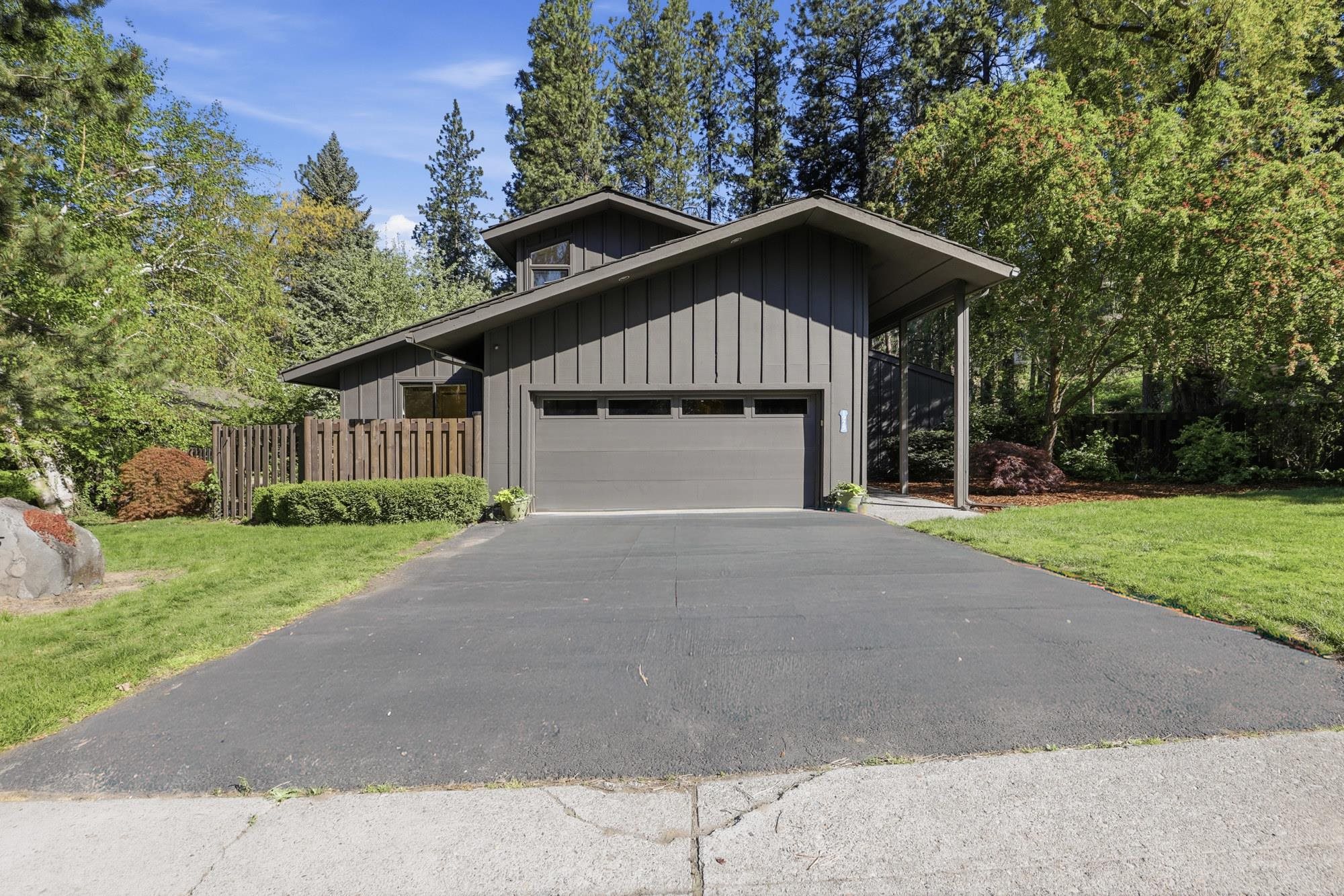 1925 E Rockwood Blvd - Photo 4