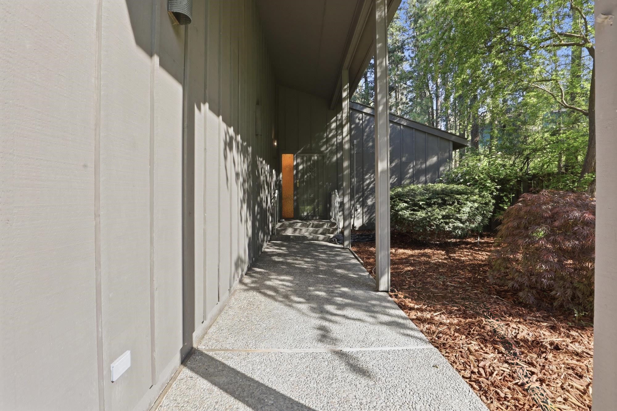 1925 E Rockwood Blvd - Photo 6