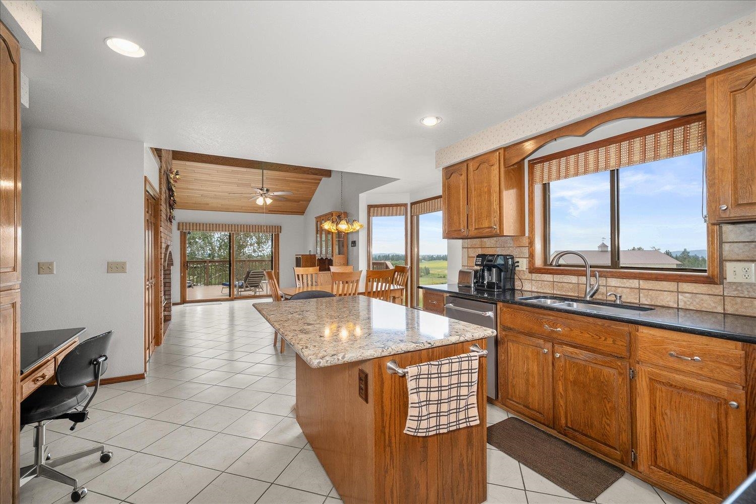 15927 E MACMAHAN Rd - Photo 5
