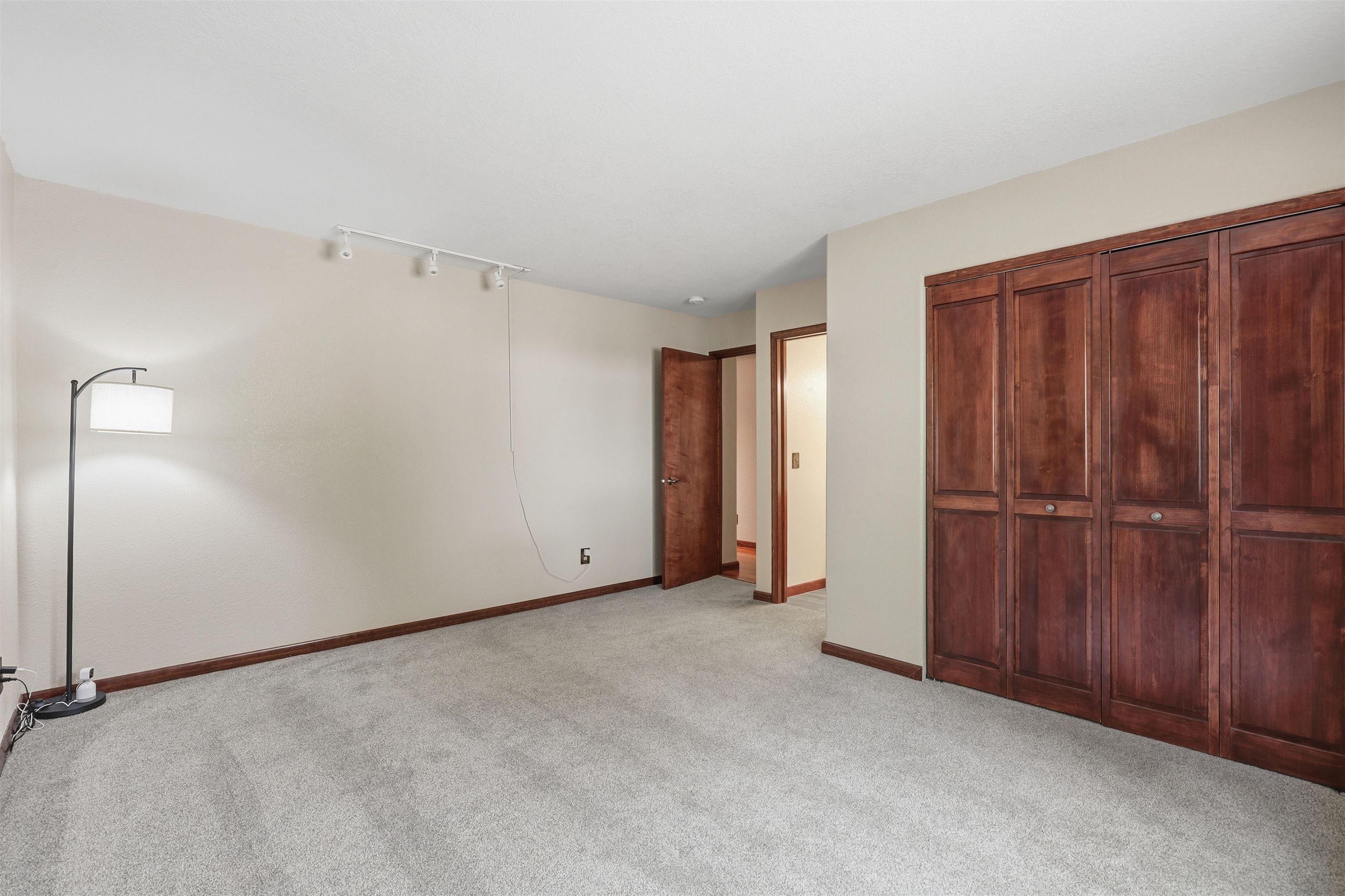 6920 N Harvard Rd - Photo 26