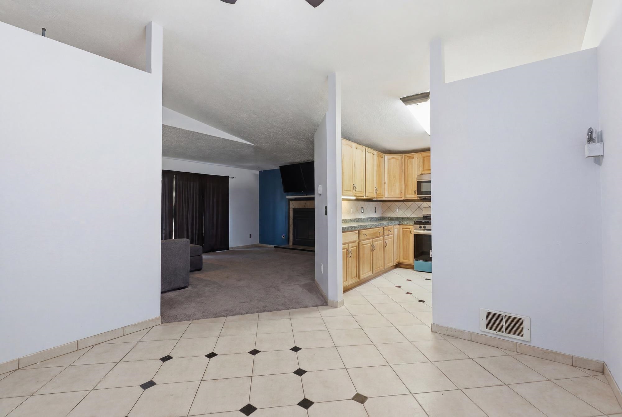 14723 E Olympic Ave - Photo 5