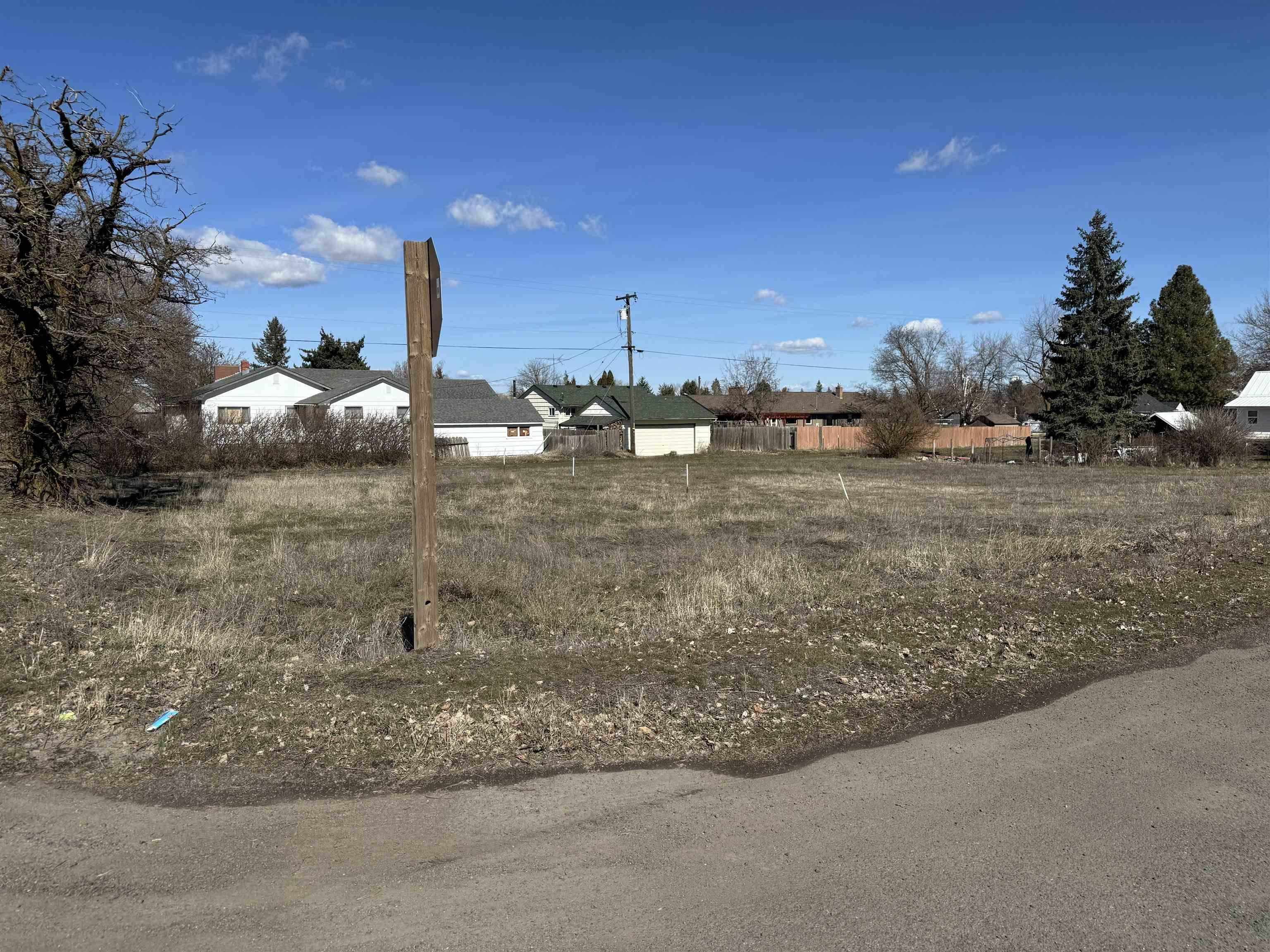 705 12th Street St - Photo 3
