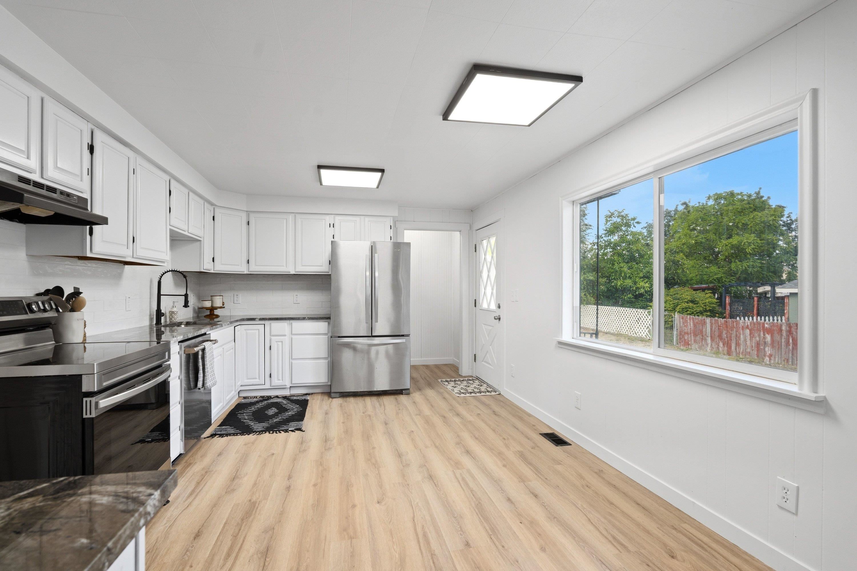 7907 E Nora Ave - Photo 11