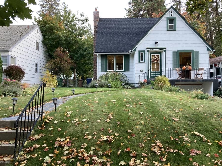 1018 E 17TH Ave - Photo 1