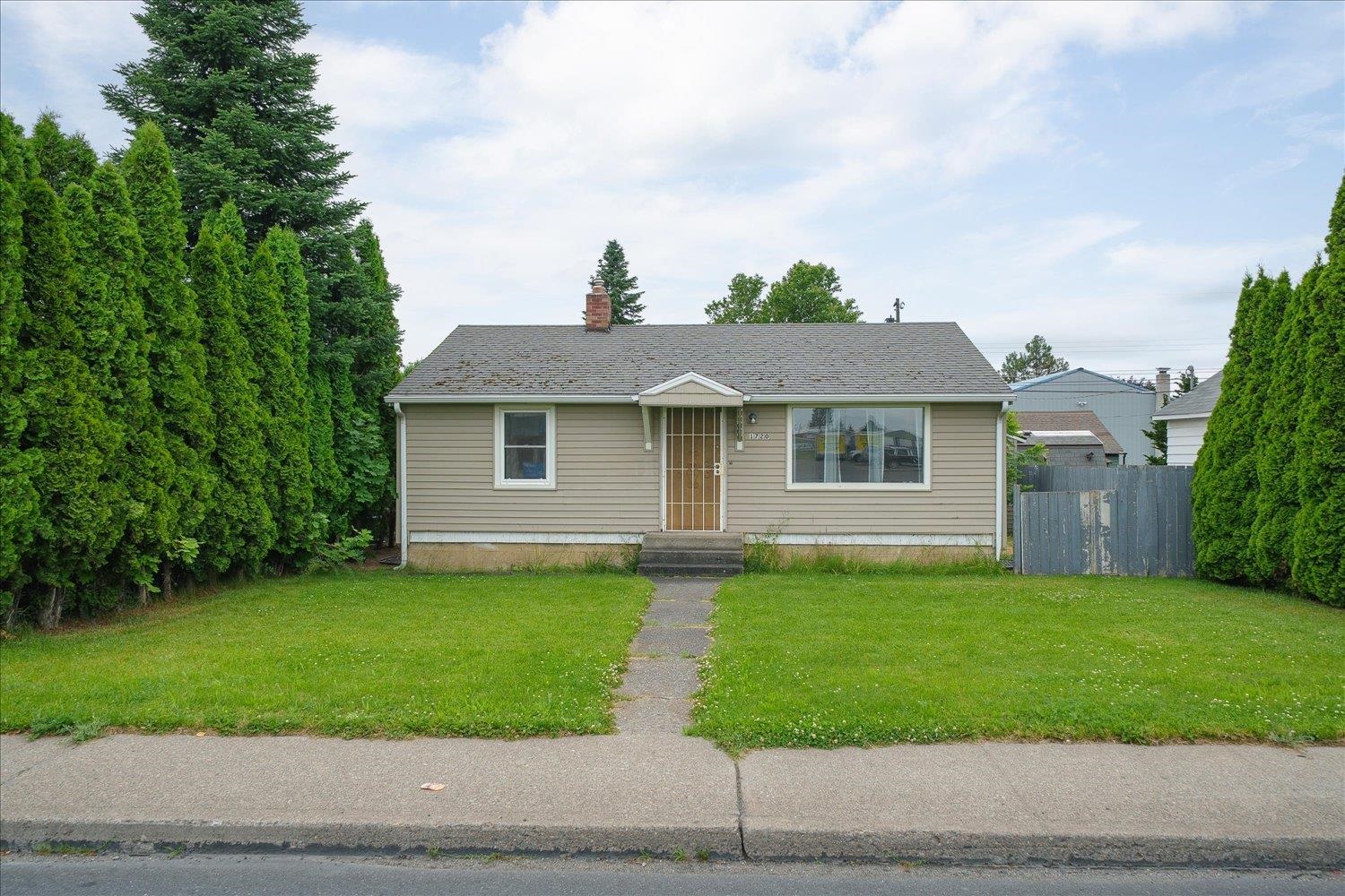 1720 E Francis Ave - Photo 1