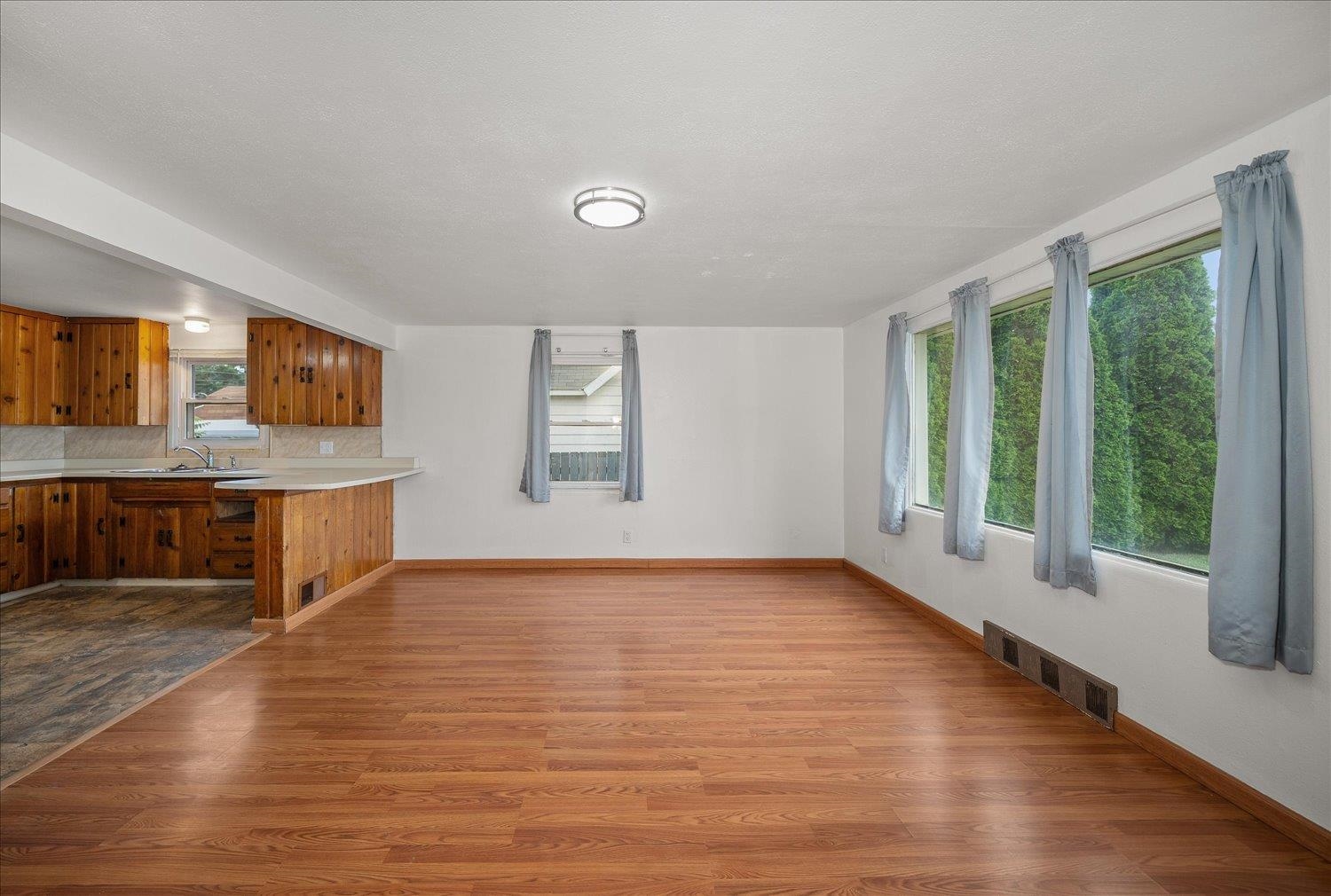 1720 E Francis Ave - Photo 7