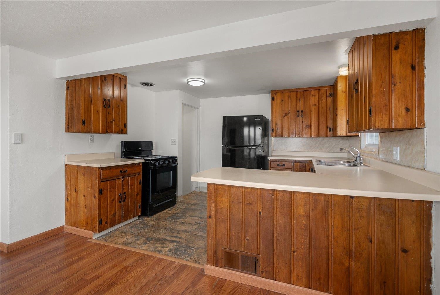 1720 E Francis Ave - Photo 9