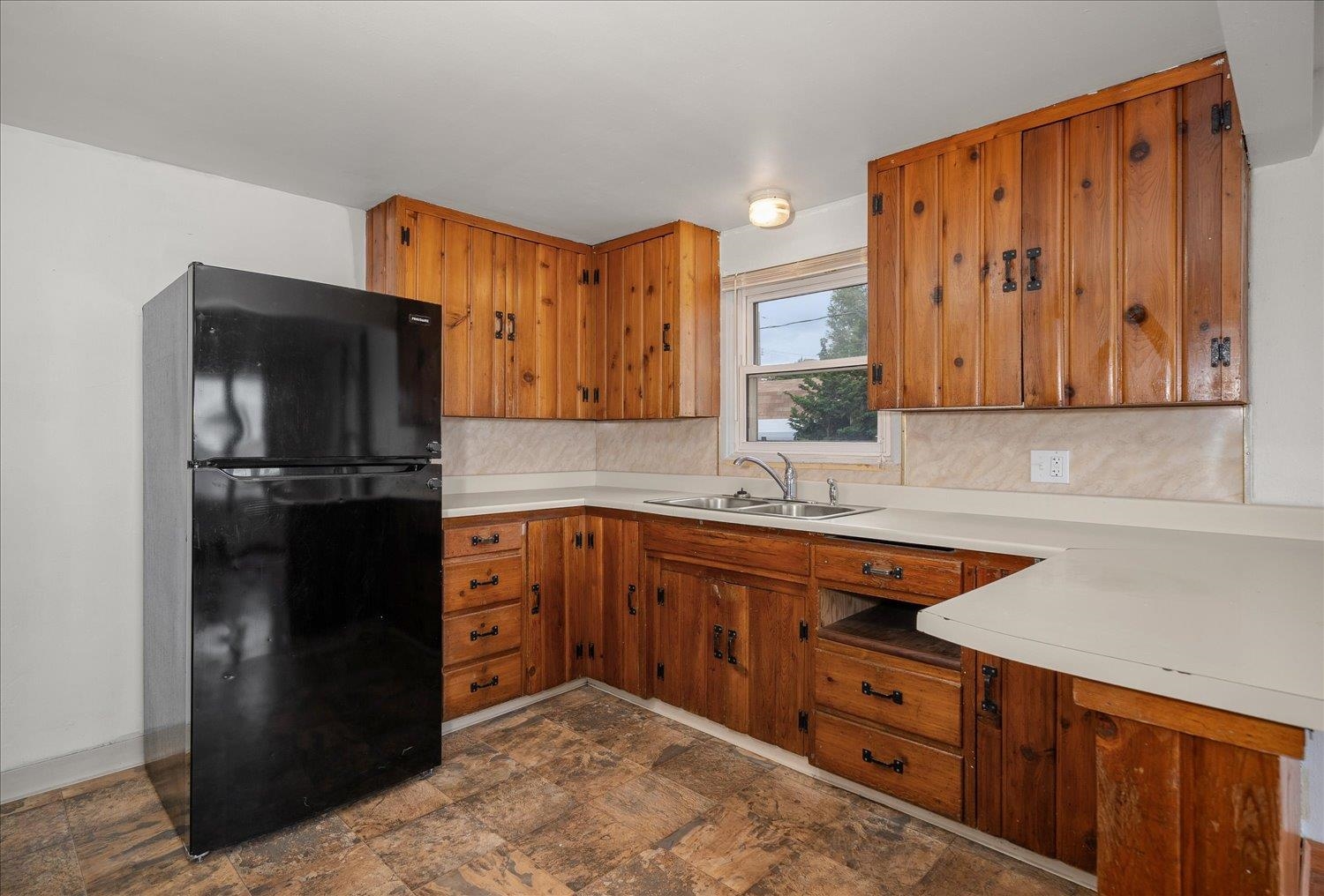 1720 E Francis Ave - Photo 11