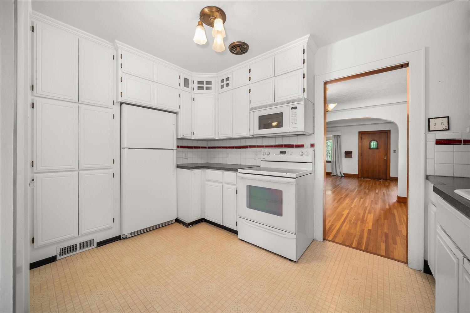 3428 W Northwest Blvd - Photo 11