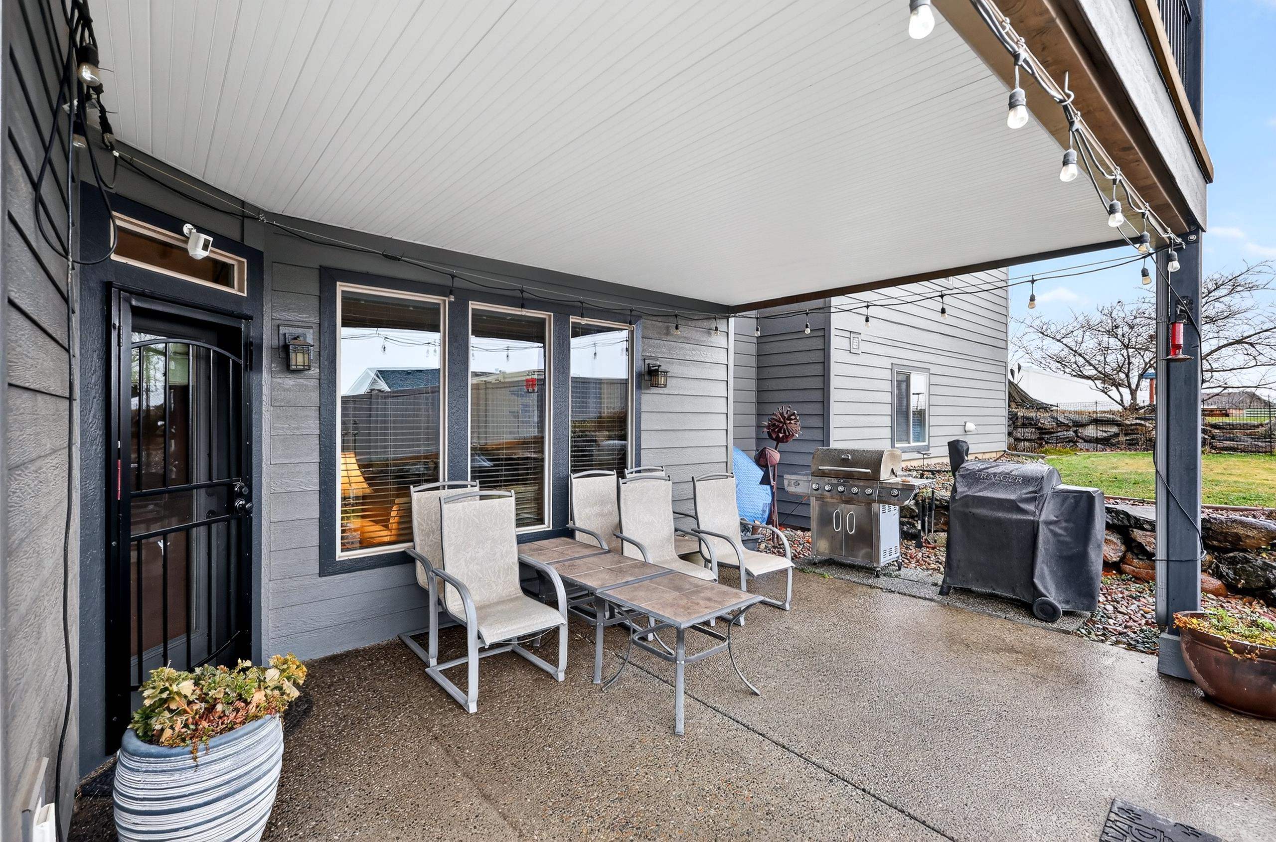 729 MONTAGUE Dr - Photo 8