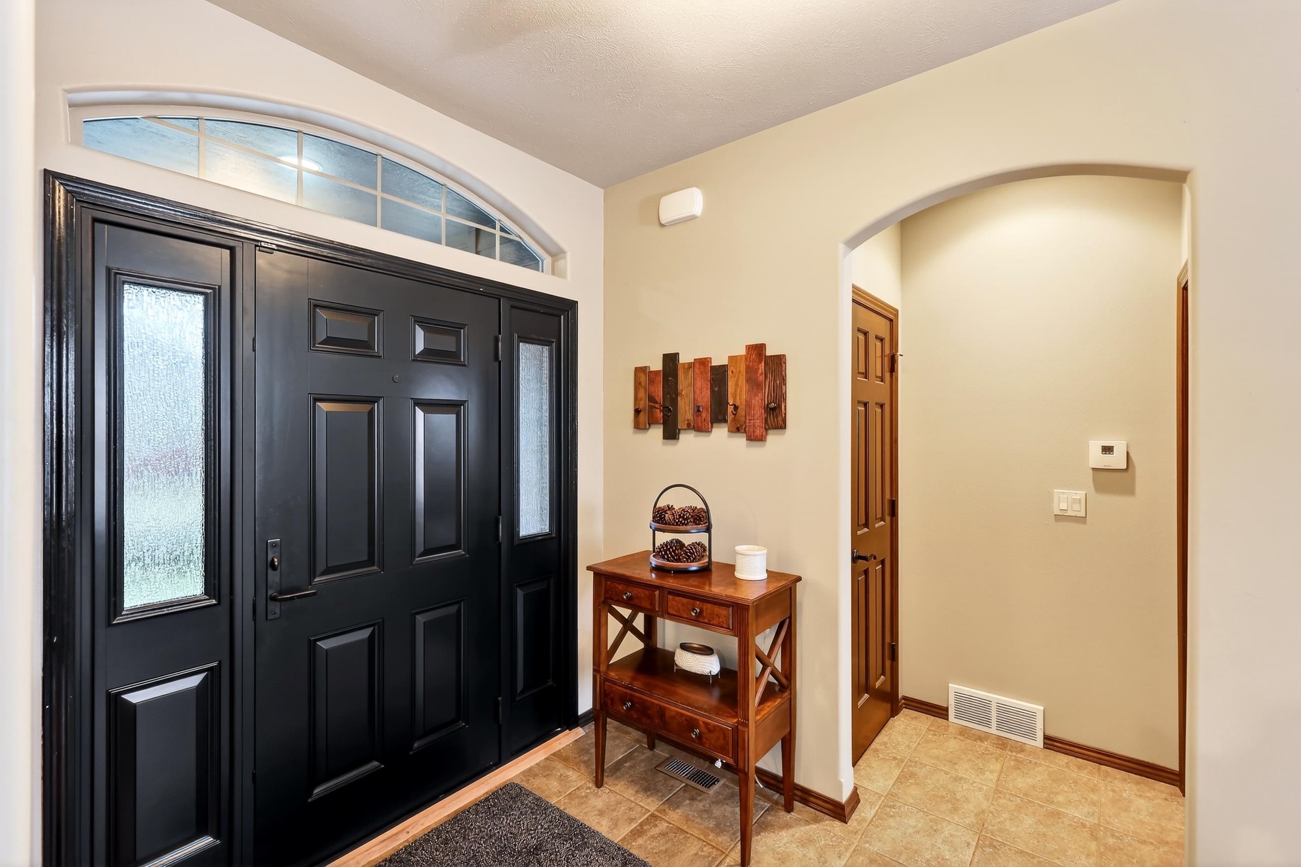 729 MONTAGUE Dr - Photo 11