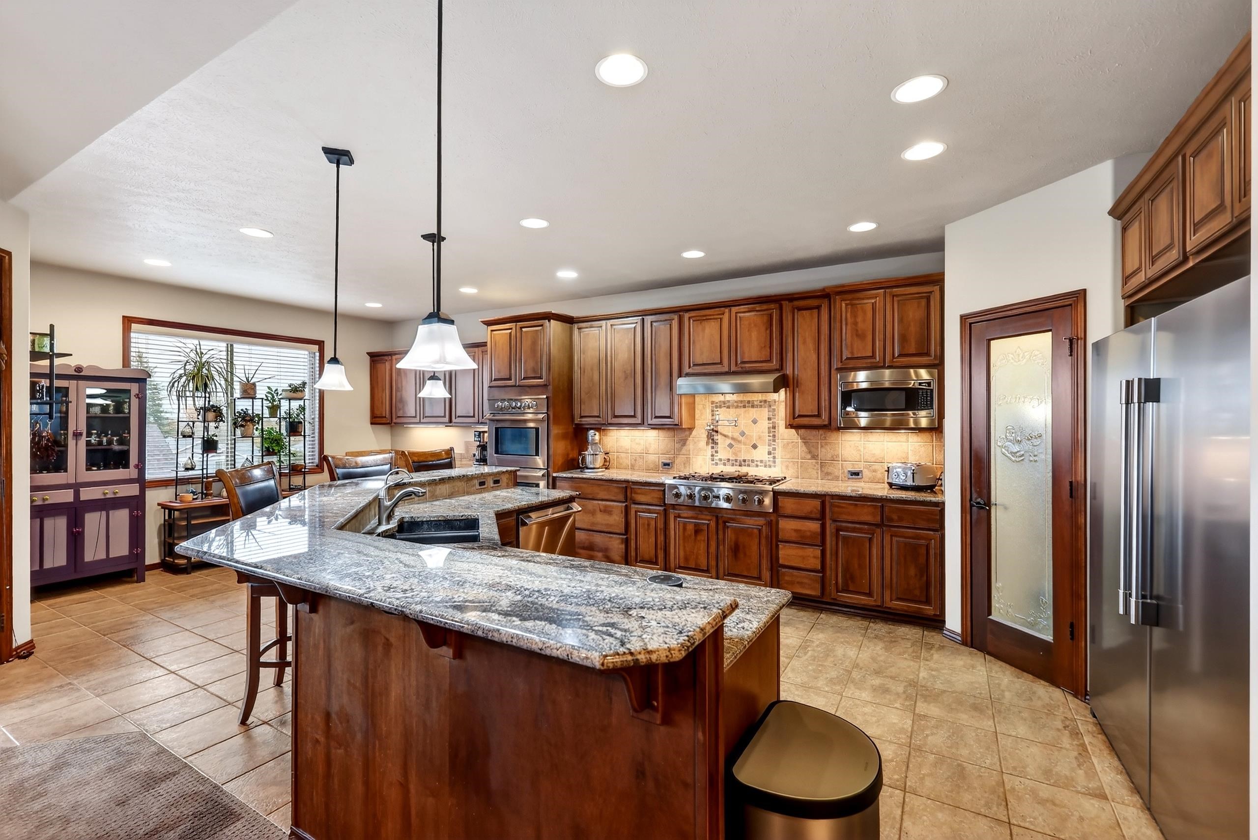 729 MONTAGUE Dr - Photo 13