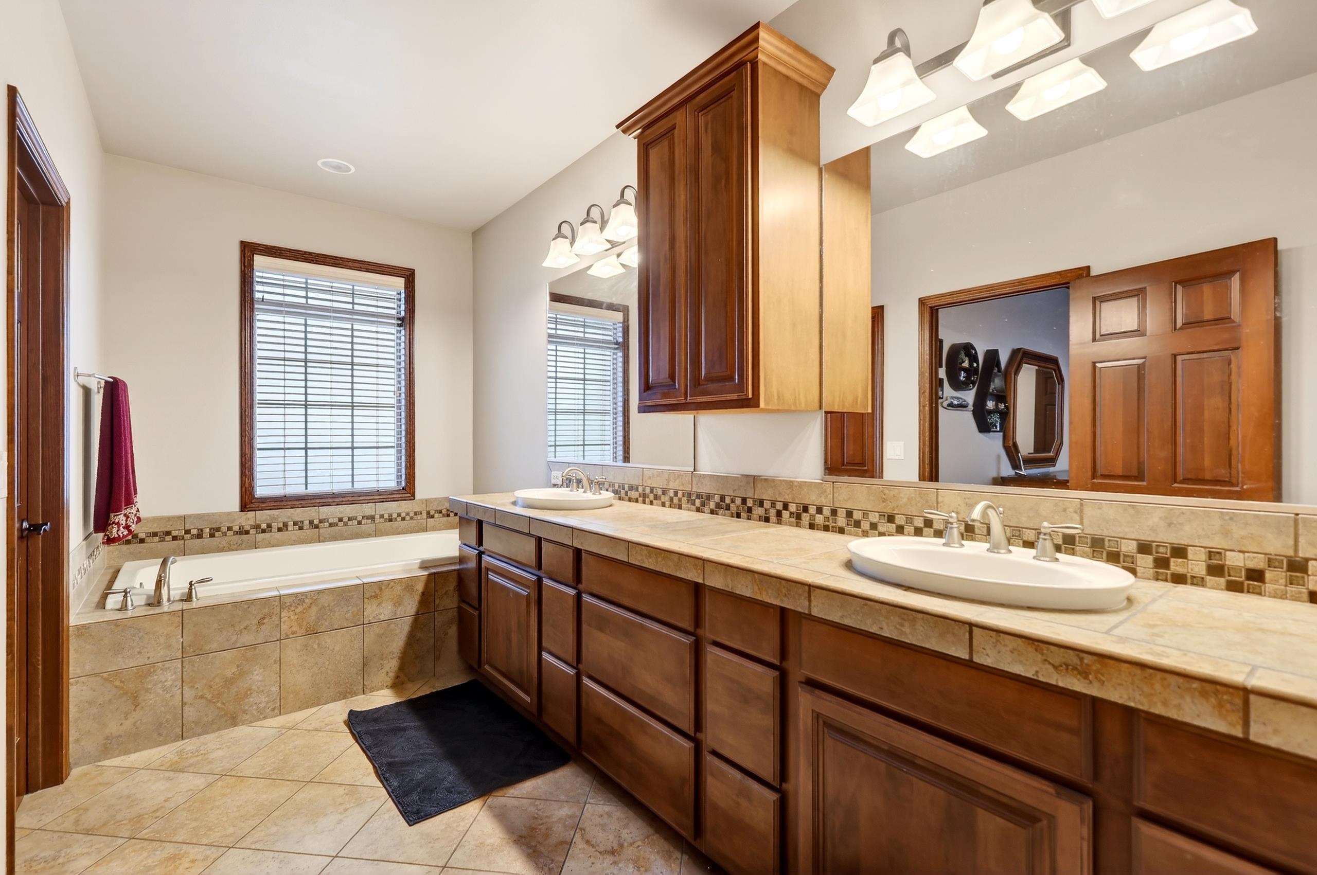 729 MONTAGUE Dr - Photo 28