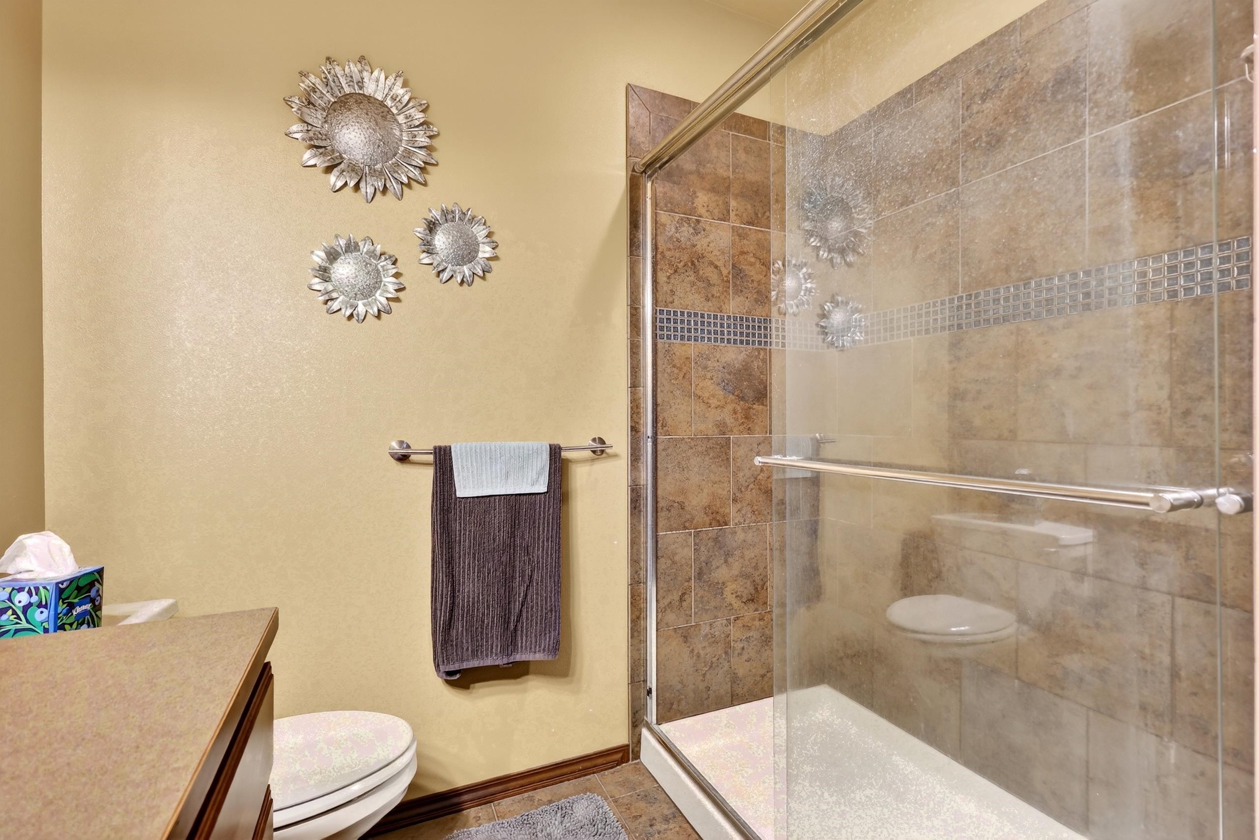 729 MONTAGUE Dr - Photo 38