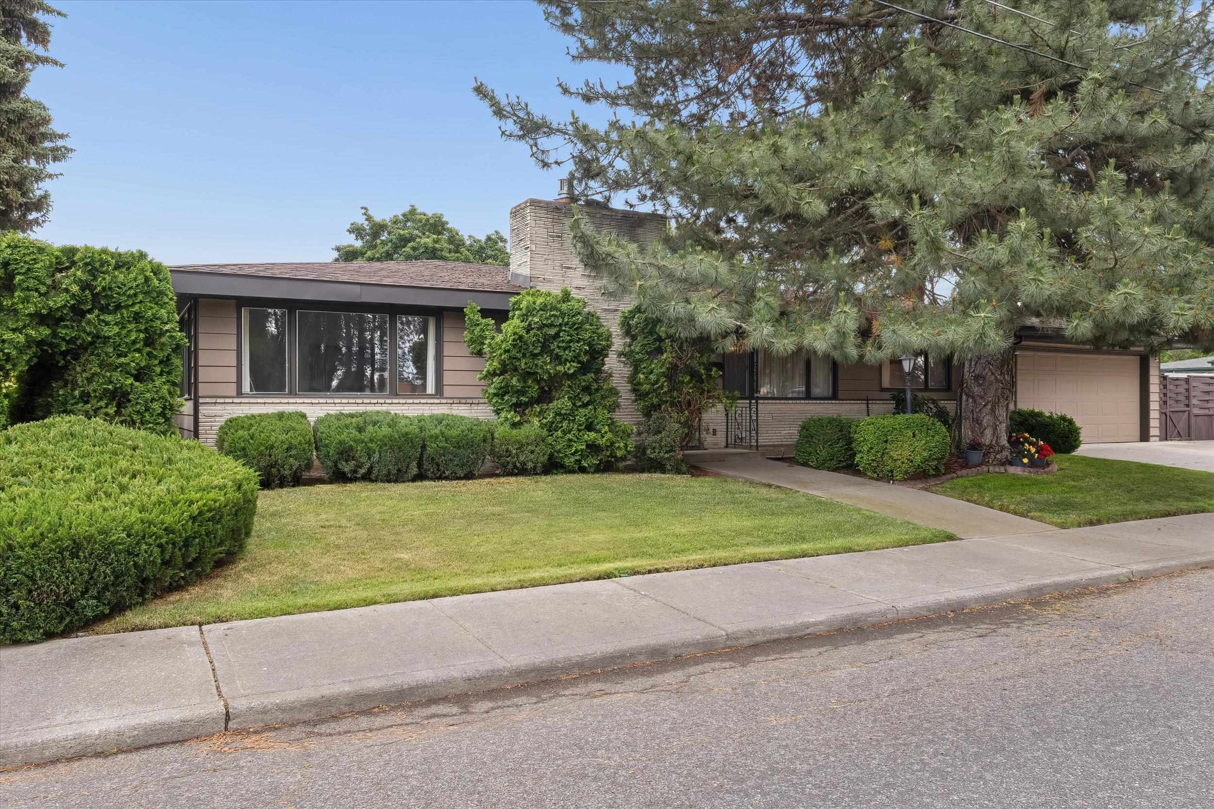 7018 N Fleming St - Photo 1