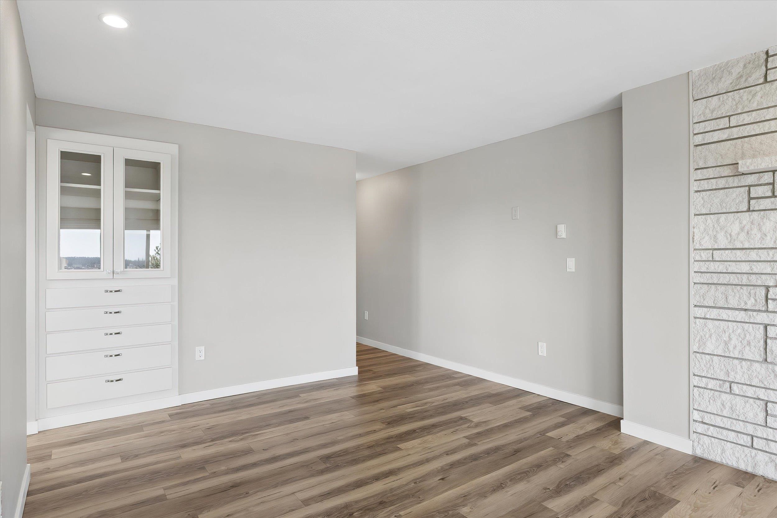 935 W Glass Ave - Photo 8