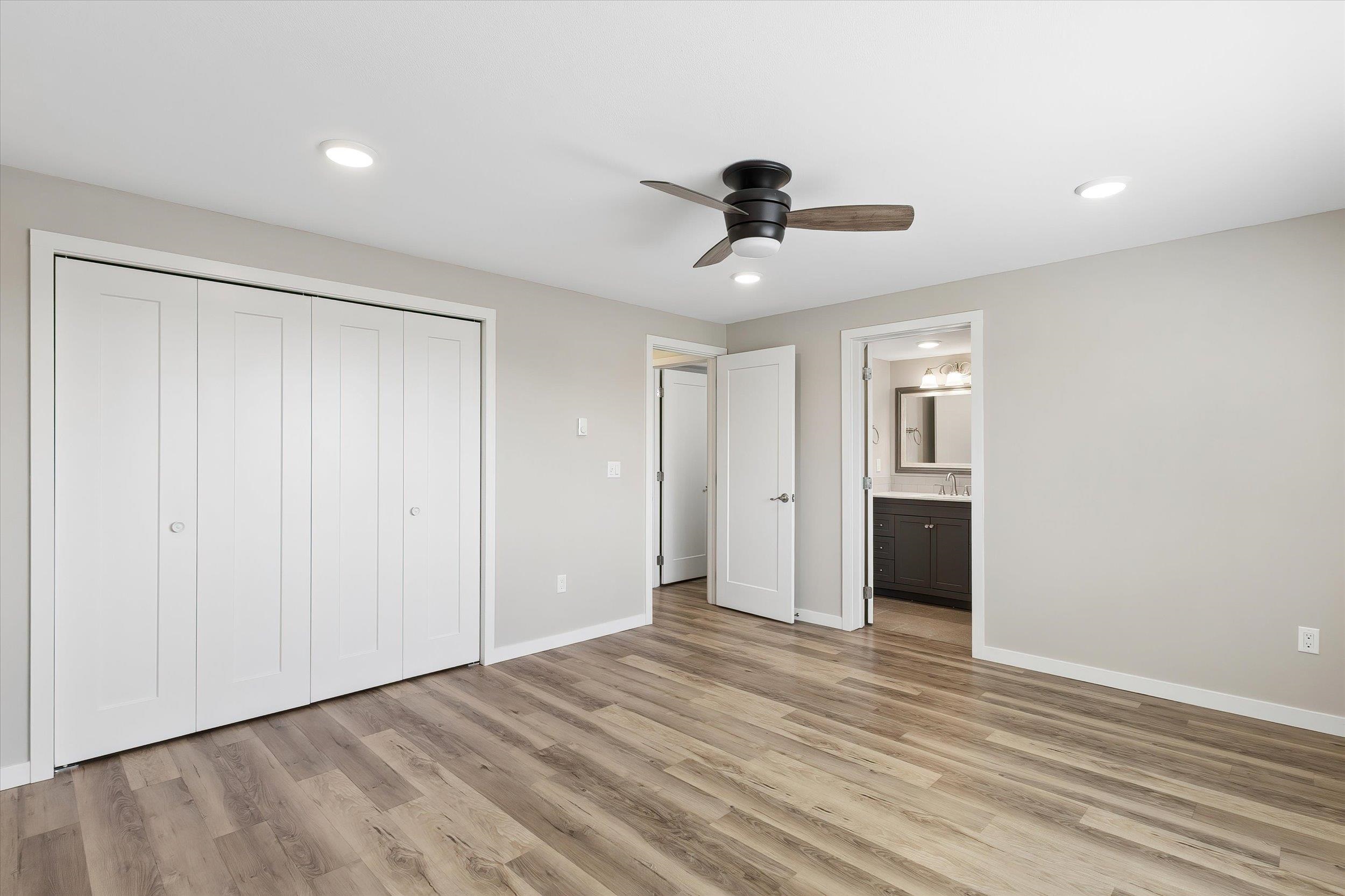 935 W Glass Ave - Photo 24