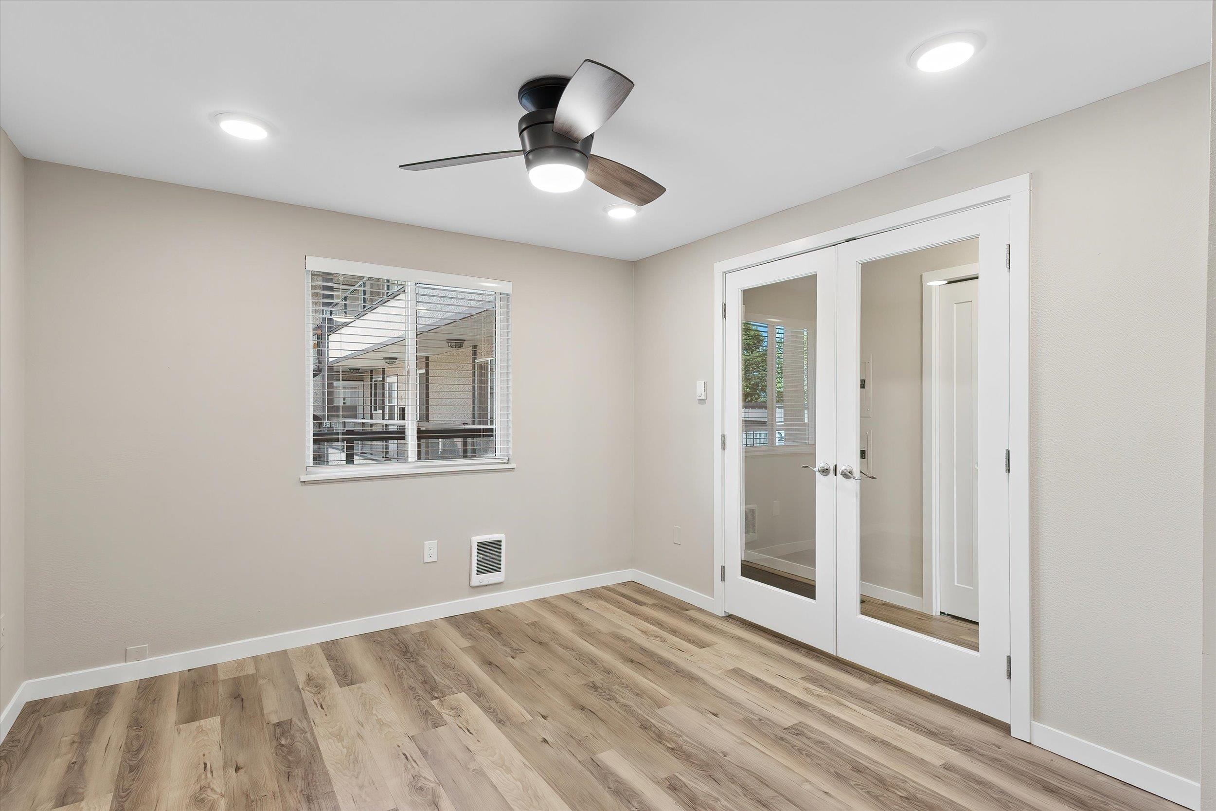 935 W Glass Ave - Photo 33