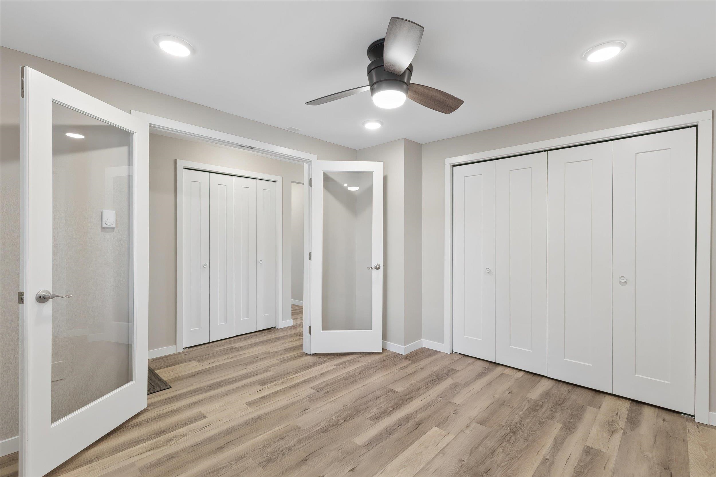 935 W Glass Ave - Photo 30
