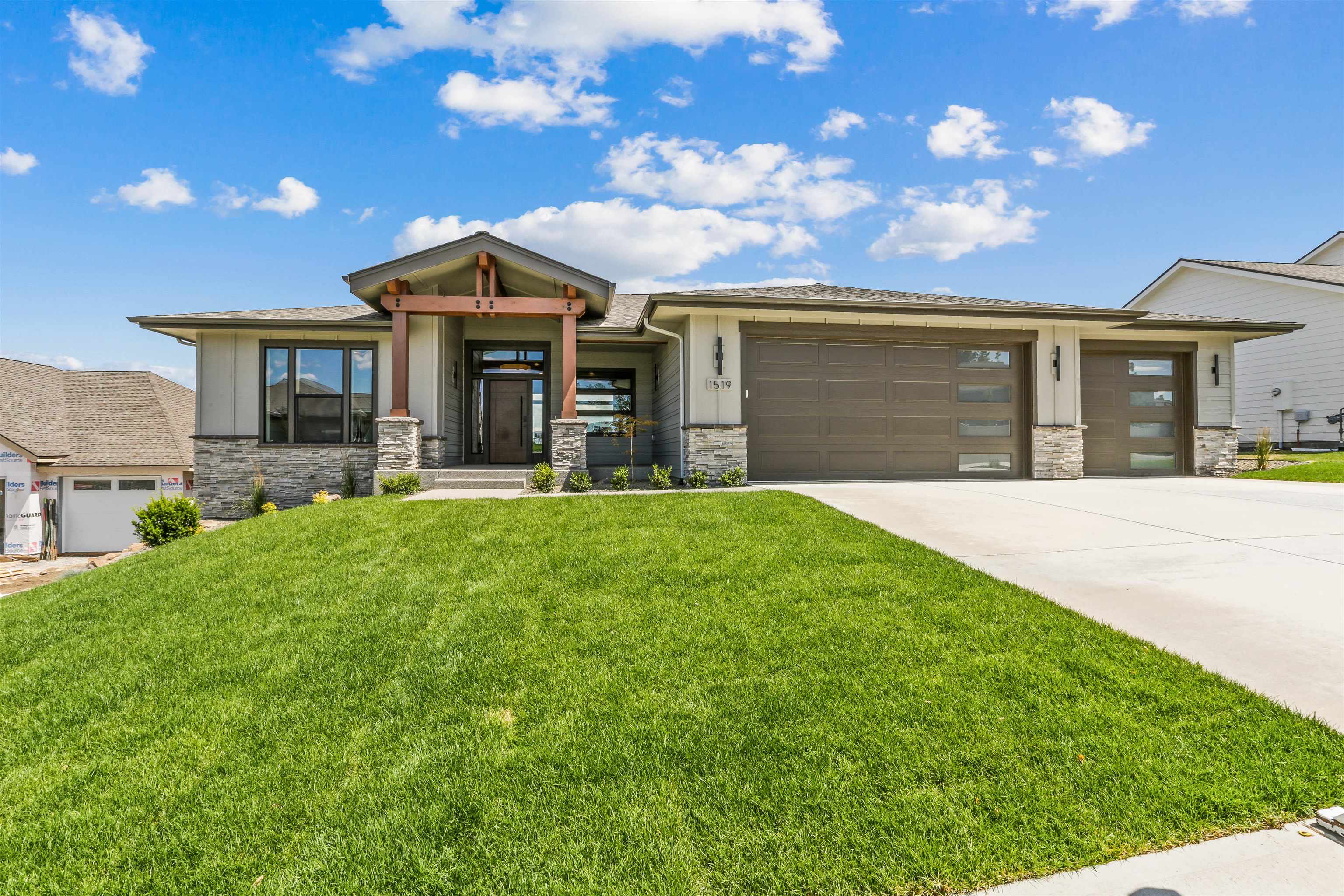 1519 S Steen Ln - Photo 1