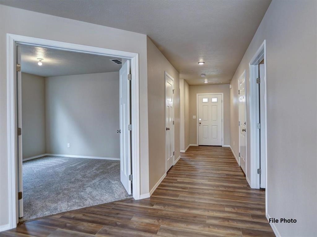 13413 E Olive Ln - Photo 2