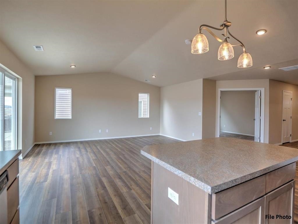 13413 E Olive Ln - Photo 8