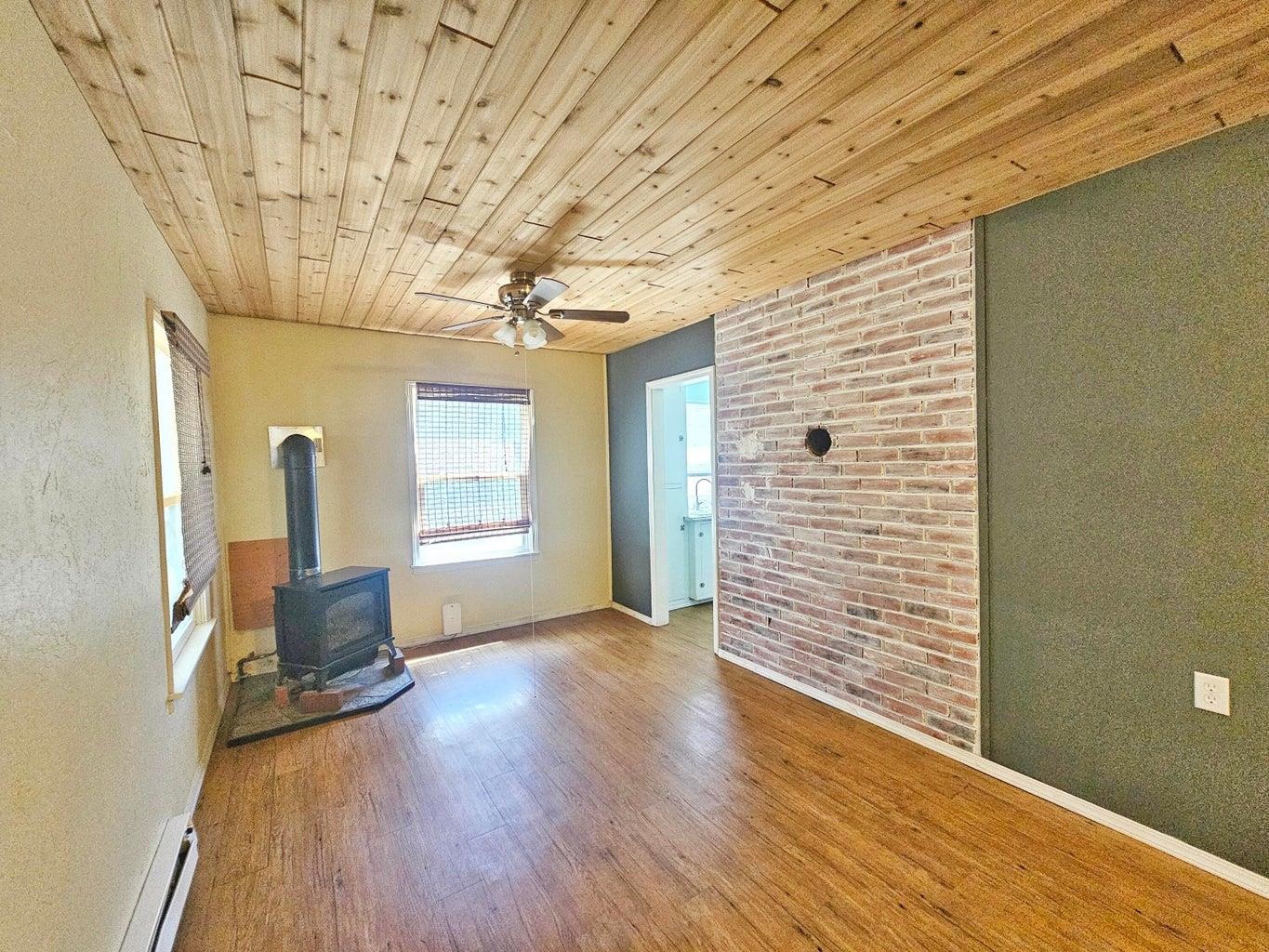 308 S Hofstetter St - Photo 3