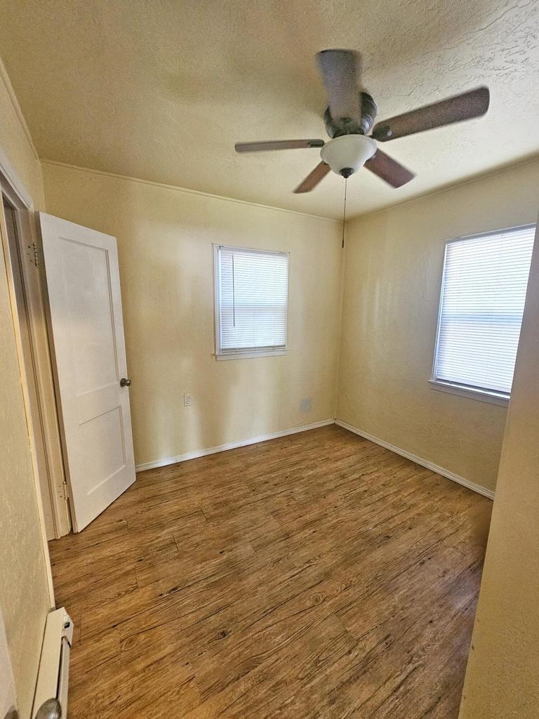 308 S Hofstetter St - Photo 7