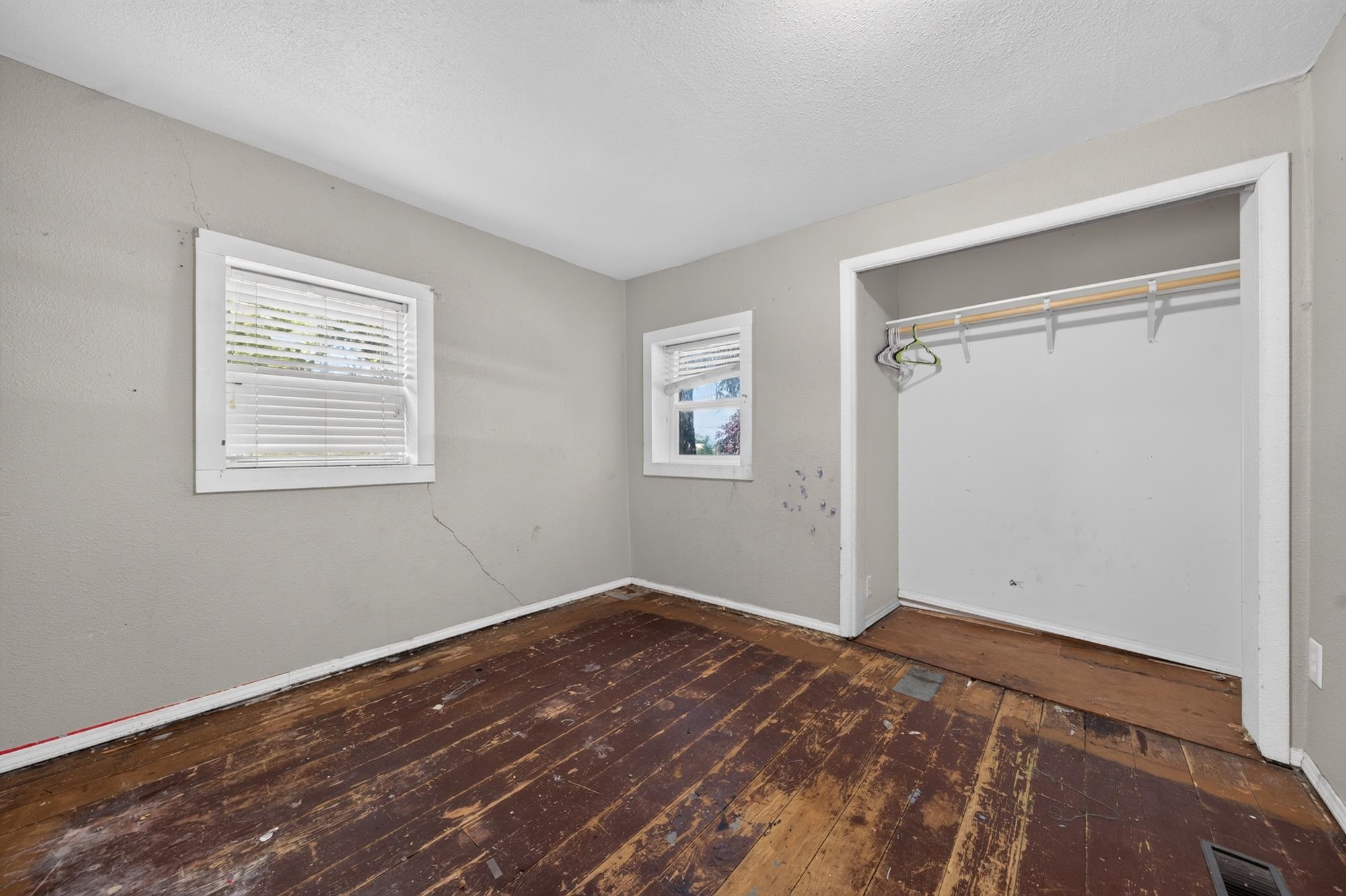 2443 N Wiscomb St - Photo 15