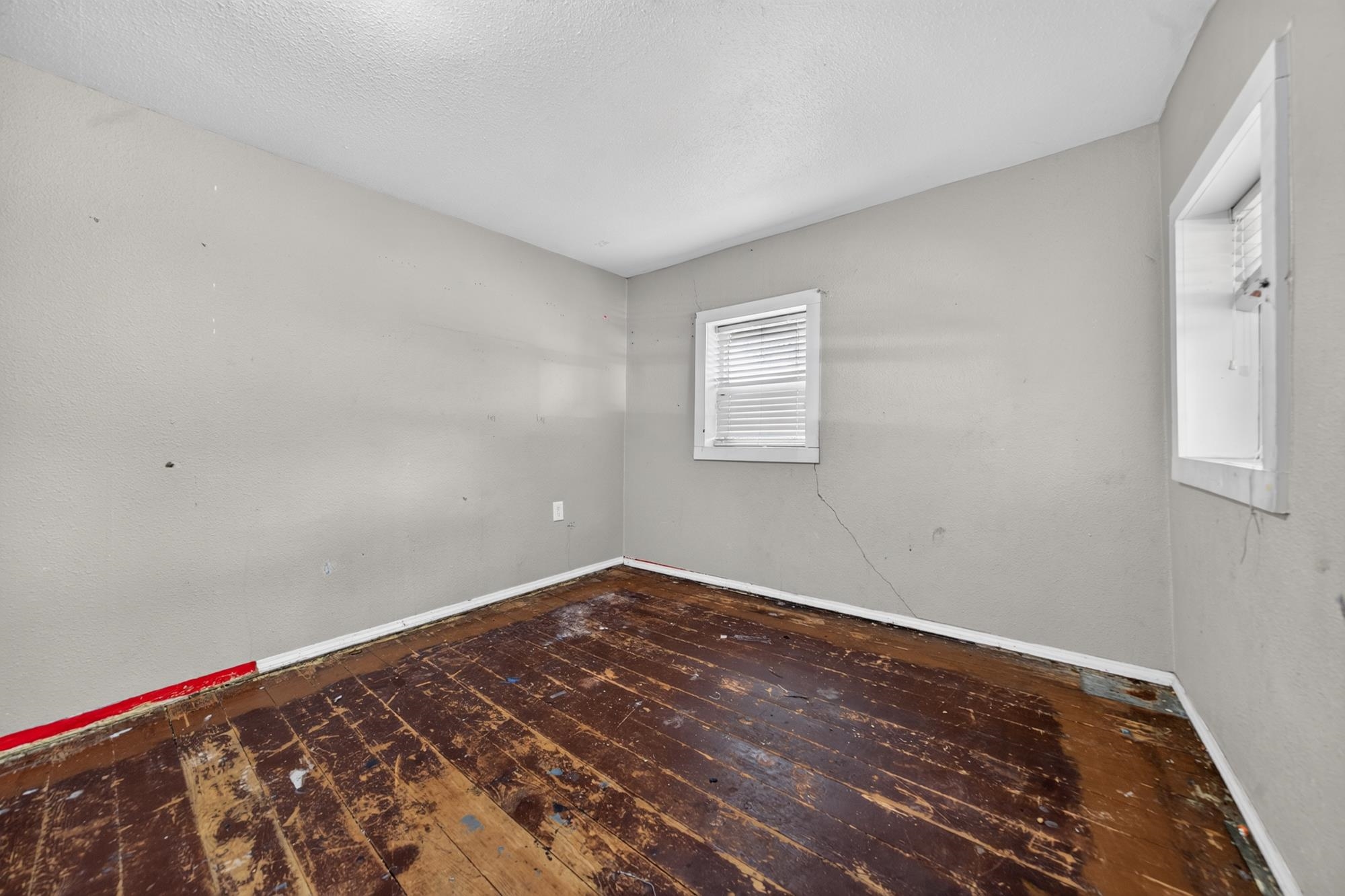 2443 N Wiscomb St - Photo 16