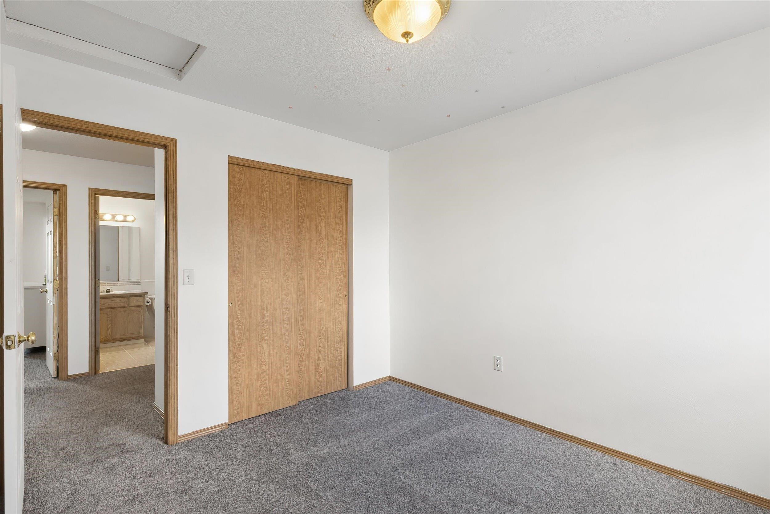 1007 Stanley St - Photo 24