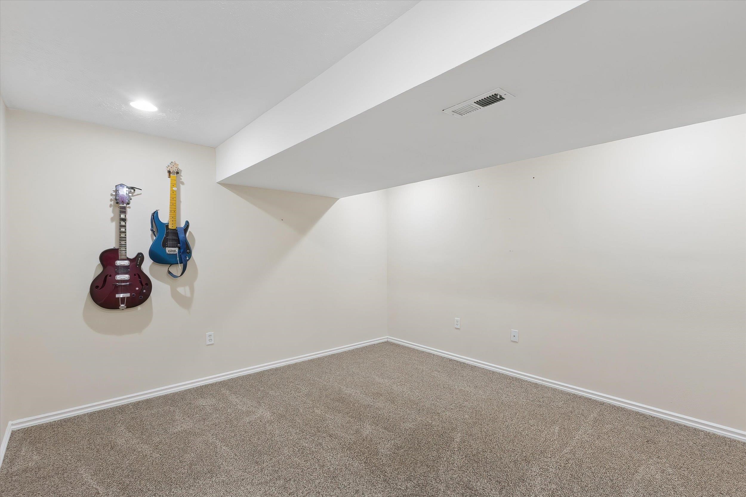 1007 Stanley St - Photo 30