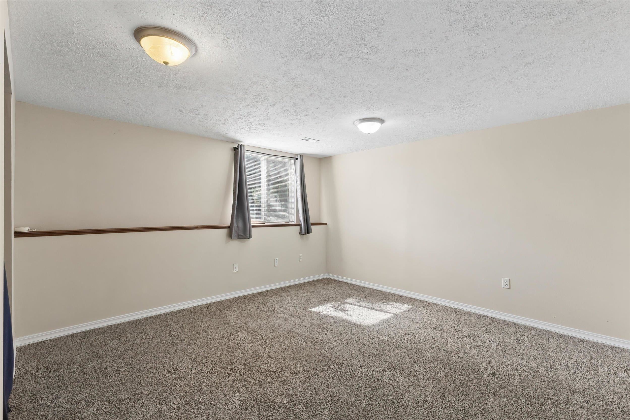 1007 Stanley St - Photo 32