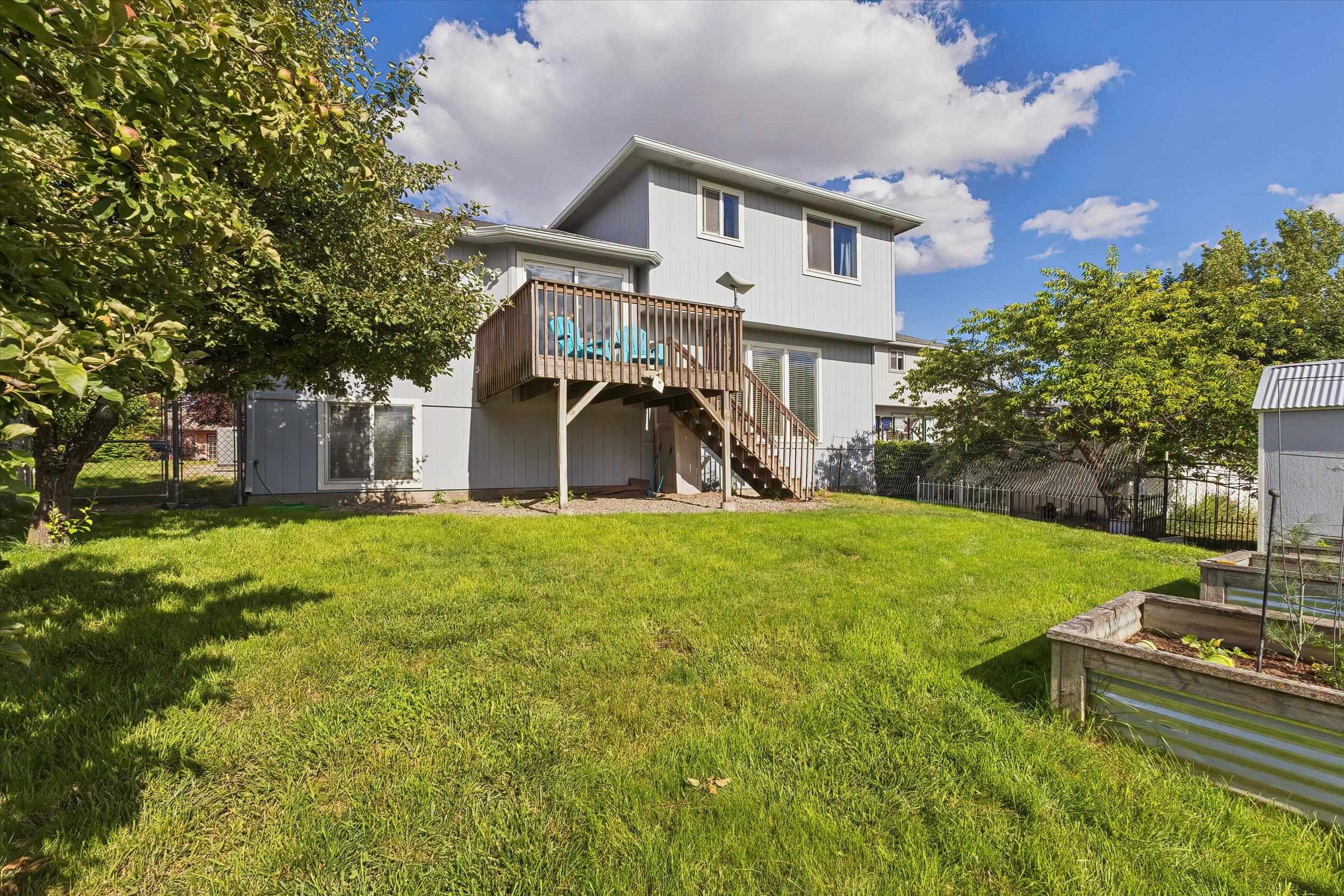 1007 Stanley St - Photo 39