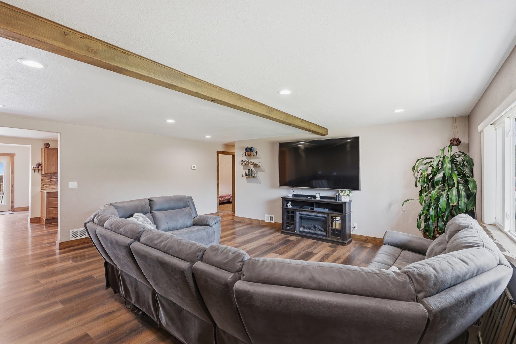 3617 N Center Rd - Photo 5
