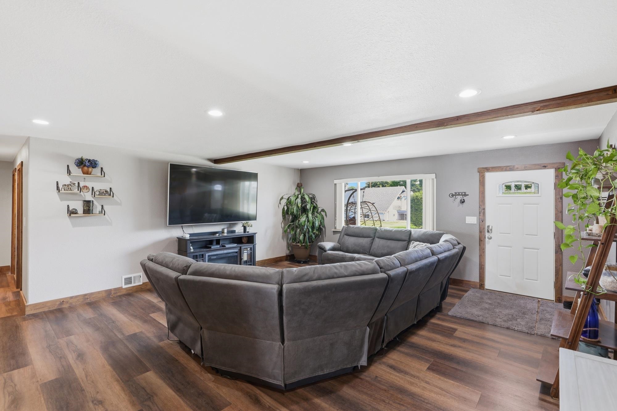 3617 N Center Rd - Photo 7