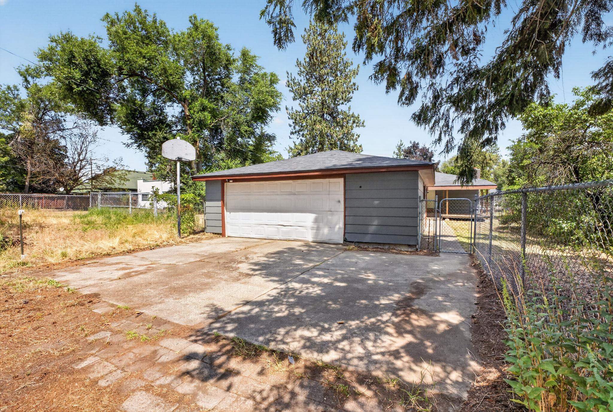 538 E CROWN Ave - Photo 44