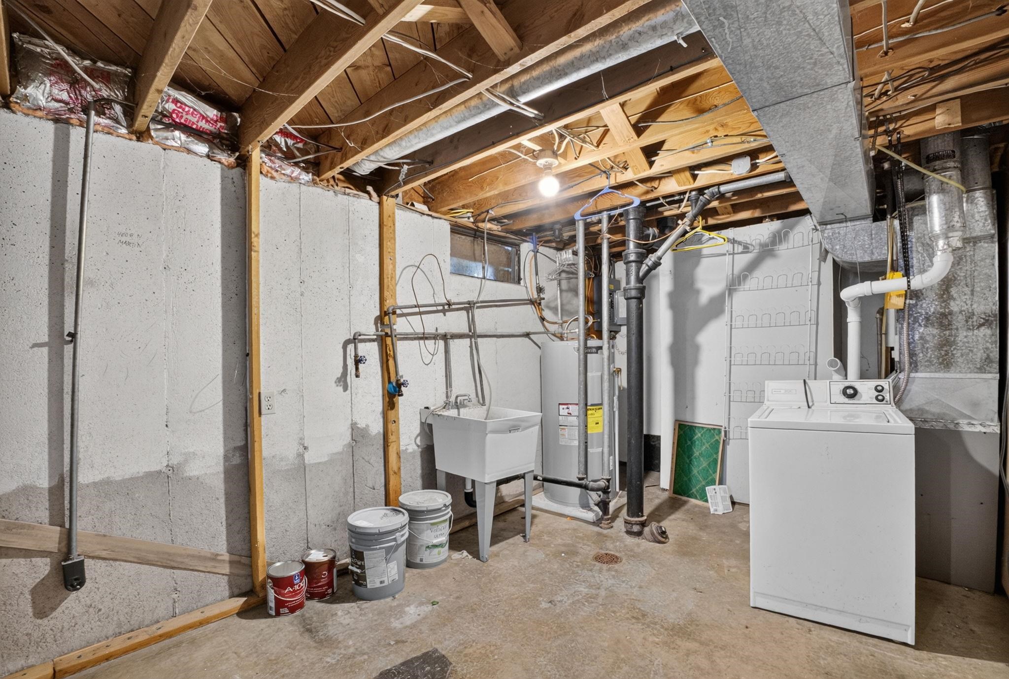 538 E CROWN Ave - Photo 36