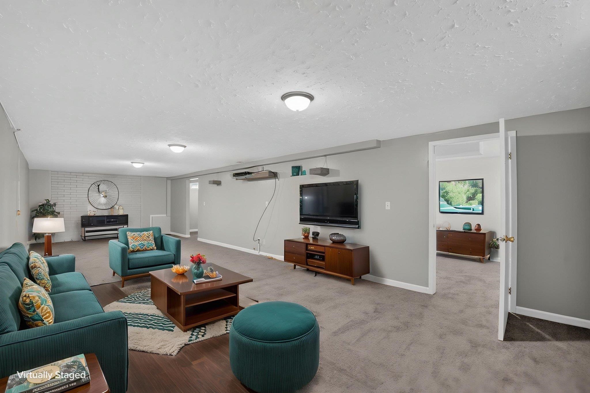 538 E CROWN Ave - Photo 32