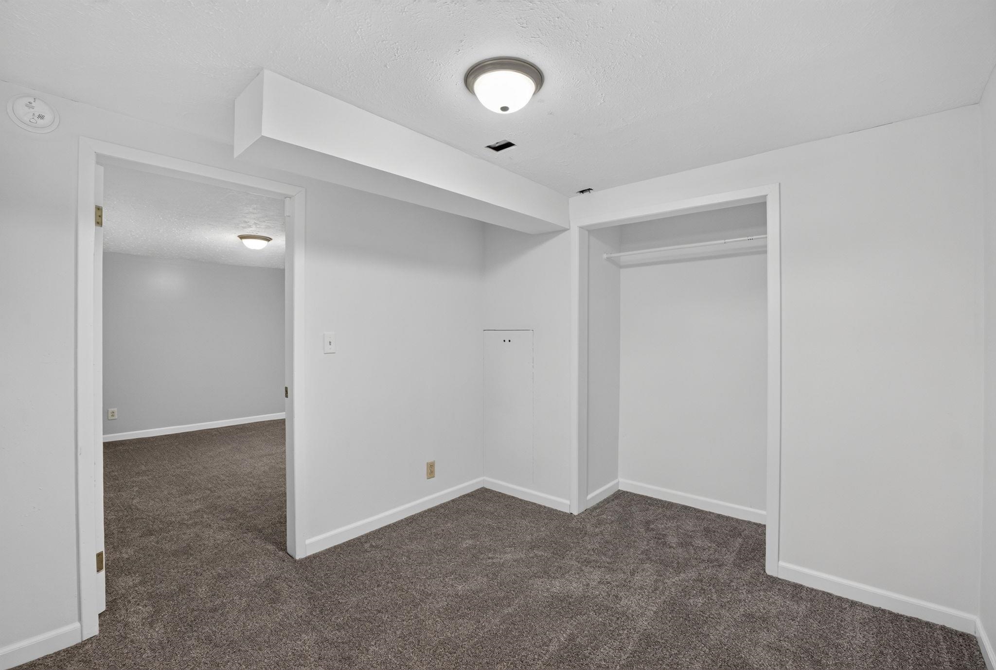 538 E CROWN Ave - Photo 34
