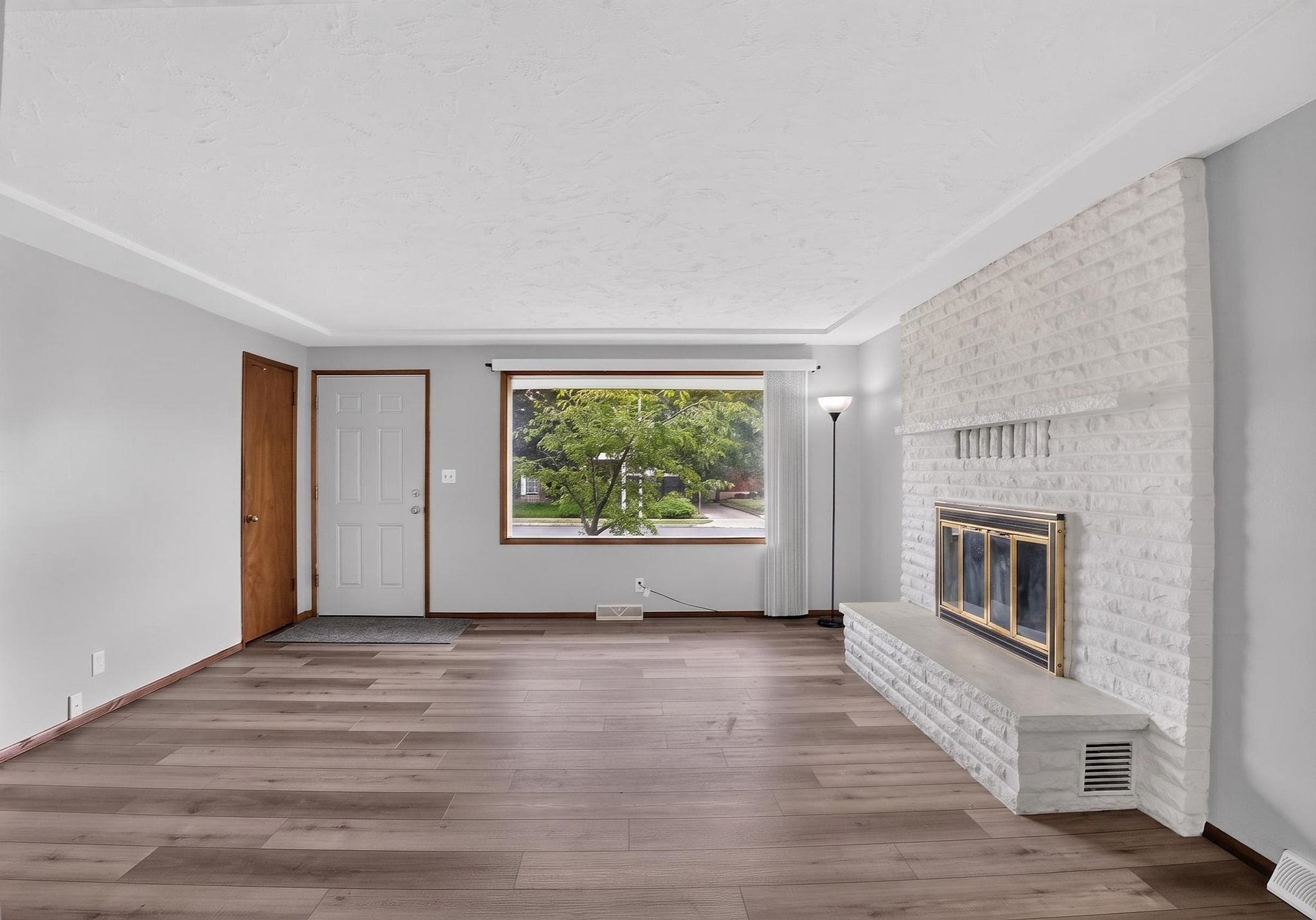 538 E CROWN Ave - Photo 11