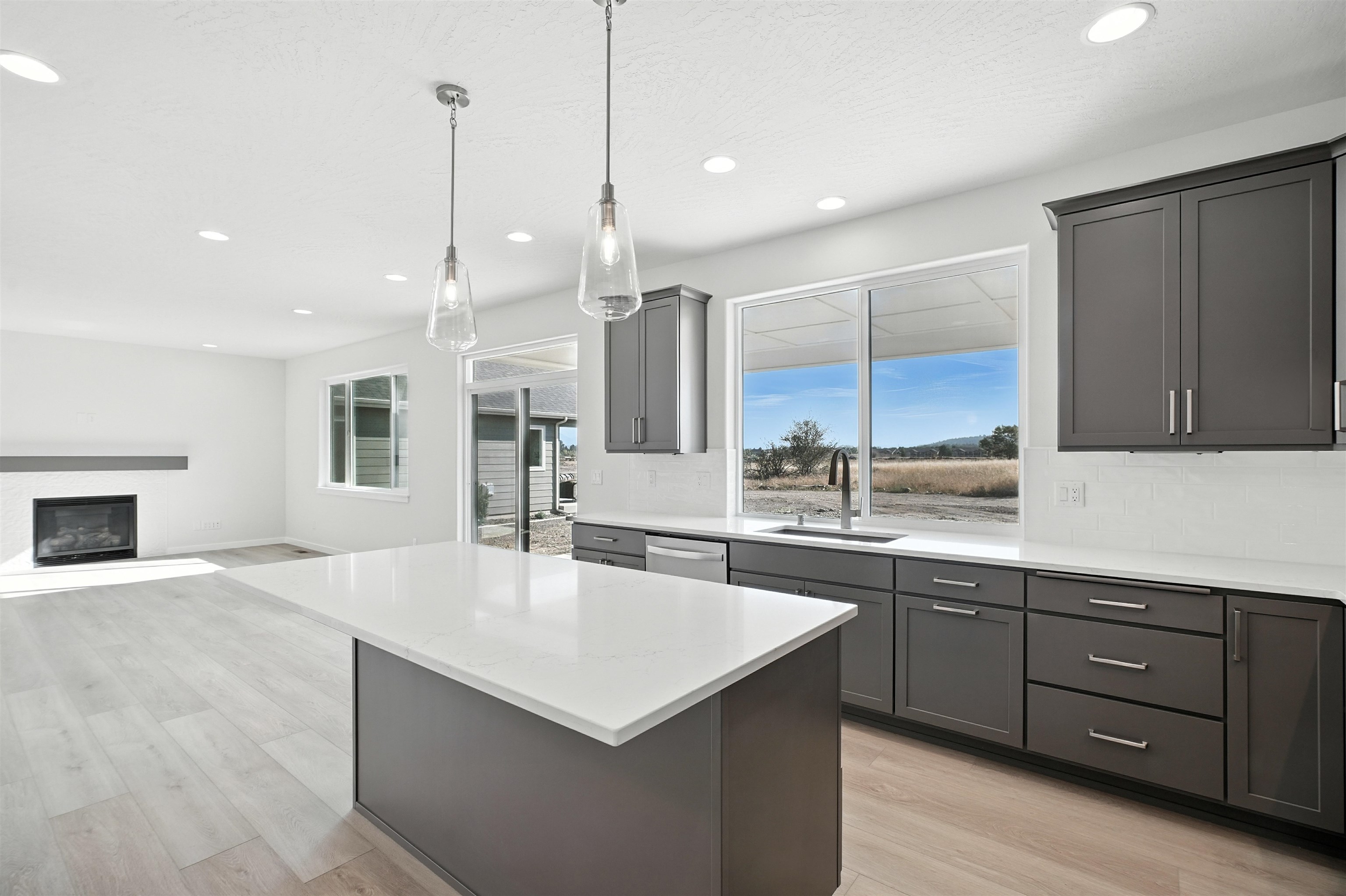 21081 E Thompson Ave - Photo 9