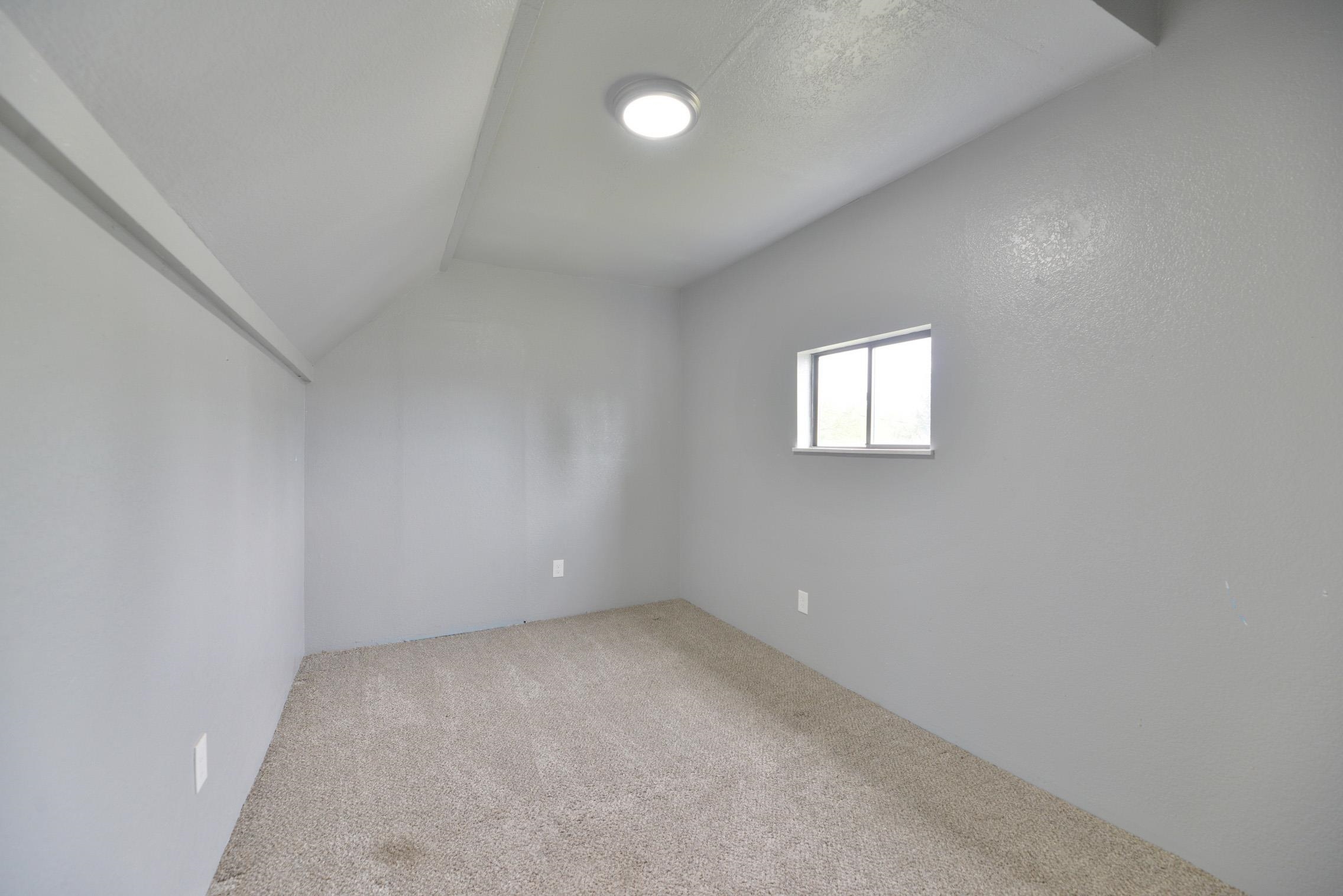 512 S Lebo St - Photo 10