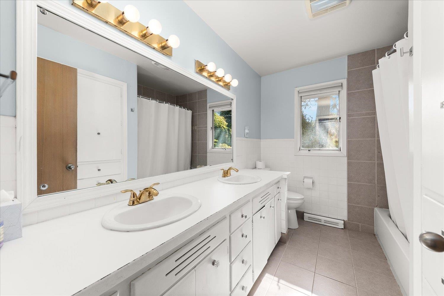 1110 E 28th Ave - Photo 16