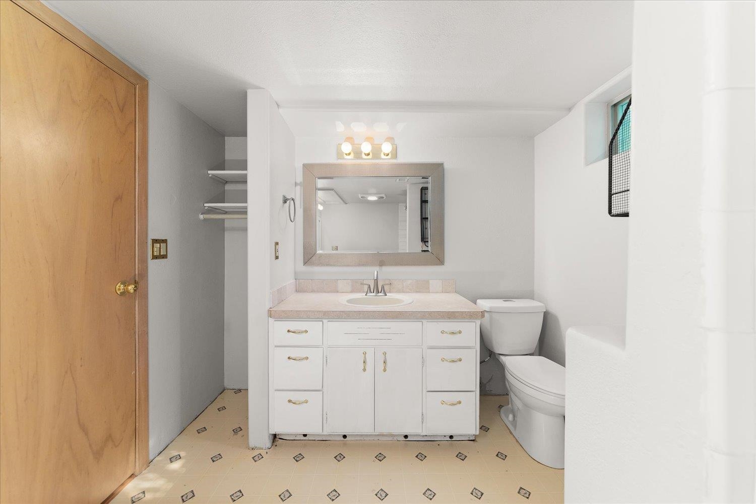 1110 E 28th Ave - Photo 23