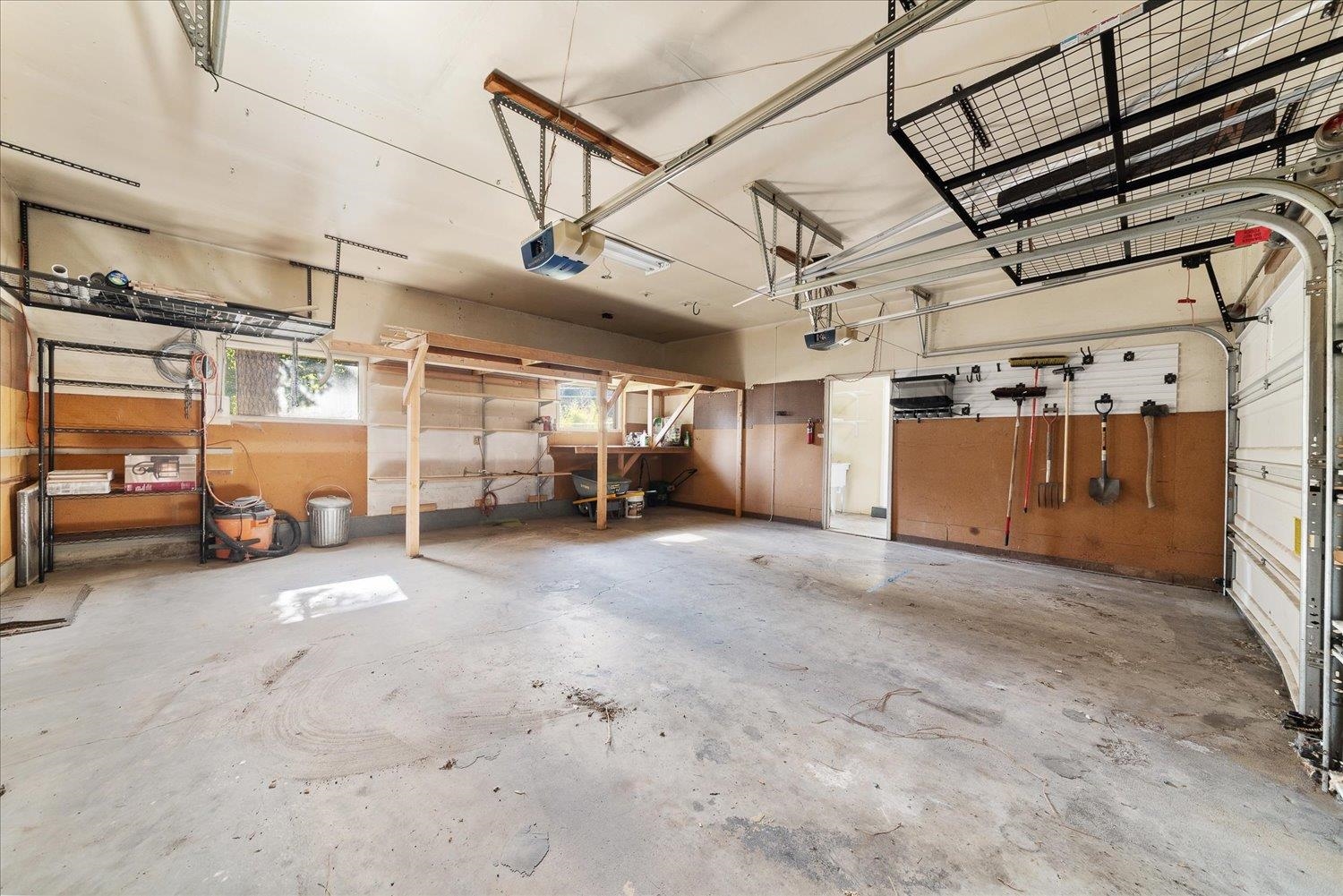 1110 E 28th Ave - Photo 33