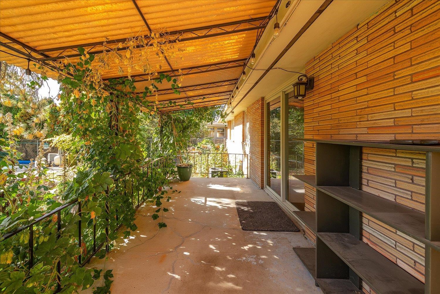 1110 E 28th Ave - Photo 35