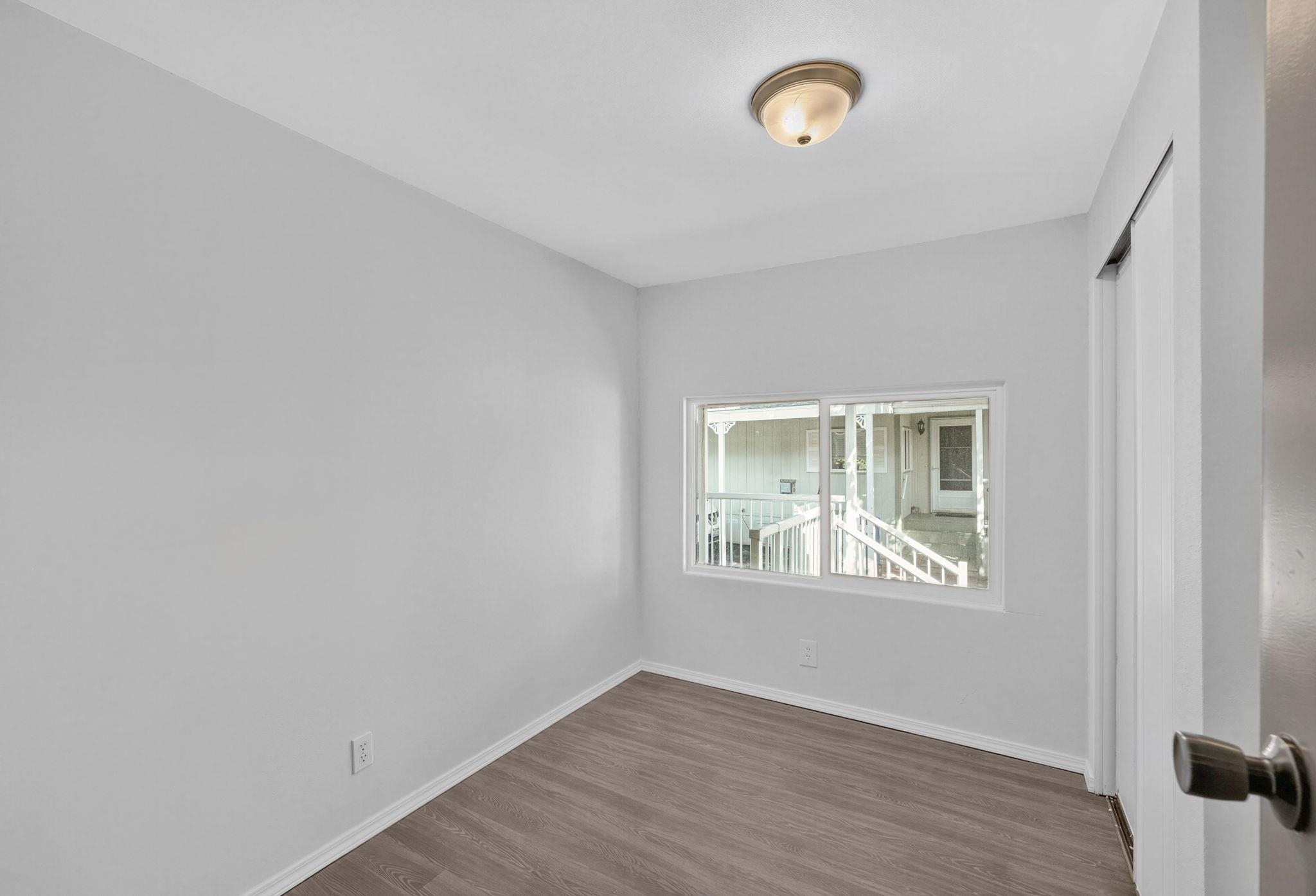 208 S Neyland Rd - Photo 11