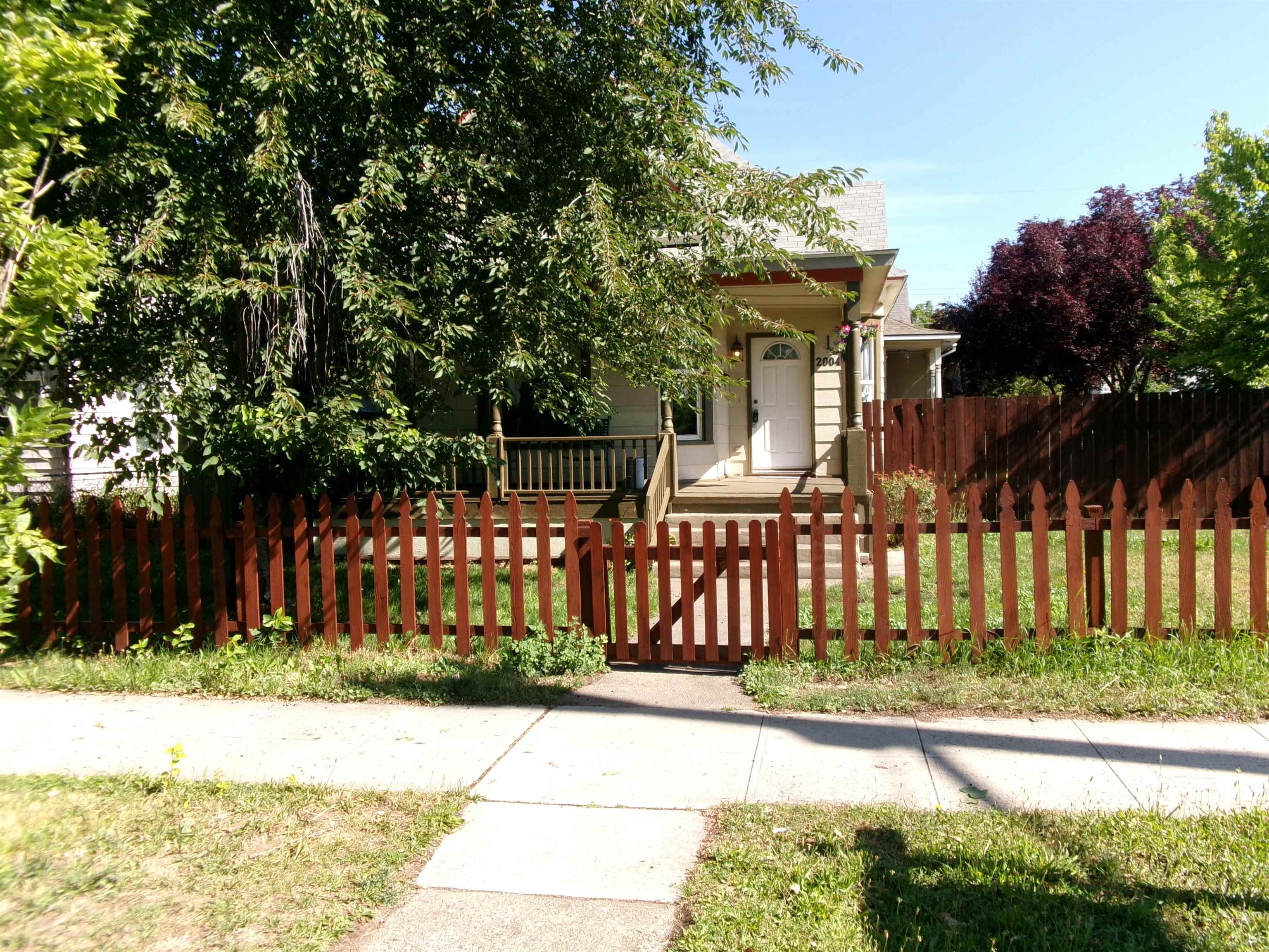 2004 W Broadway Ave - Photo 4