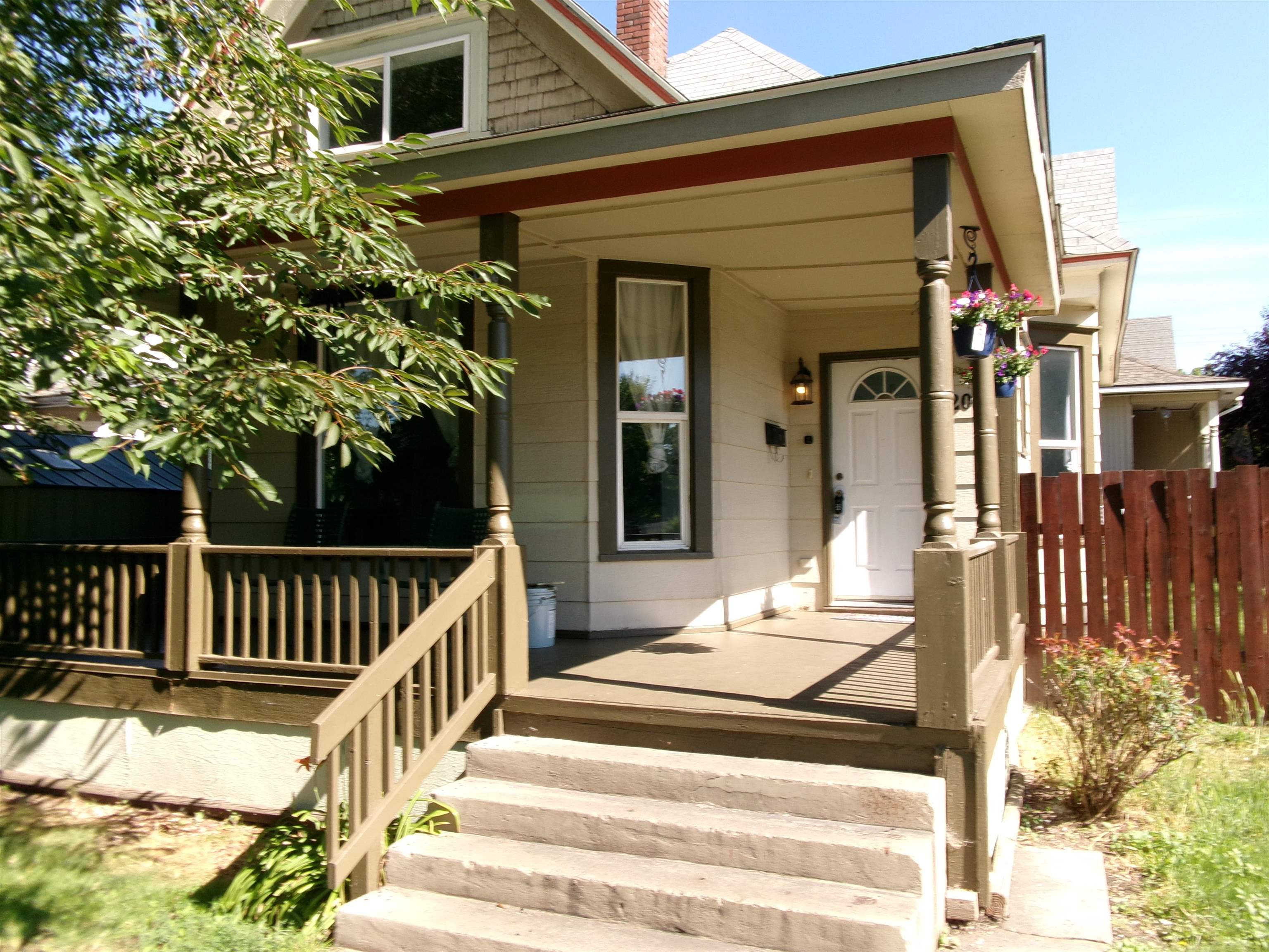 2004 W Broadway Ave - Photo 6